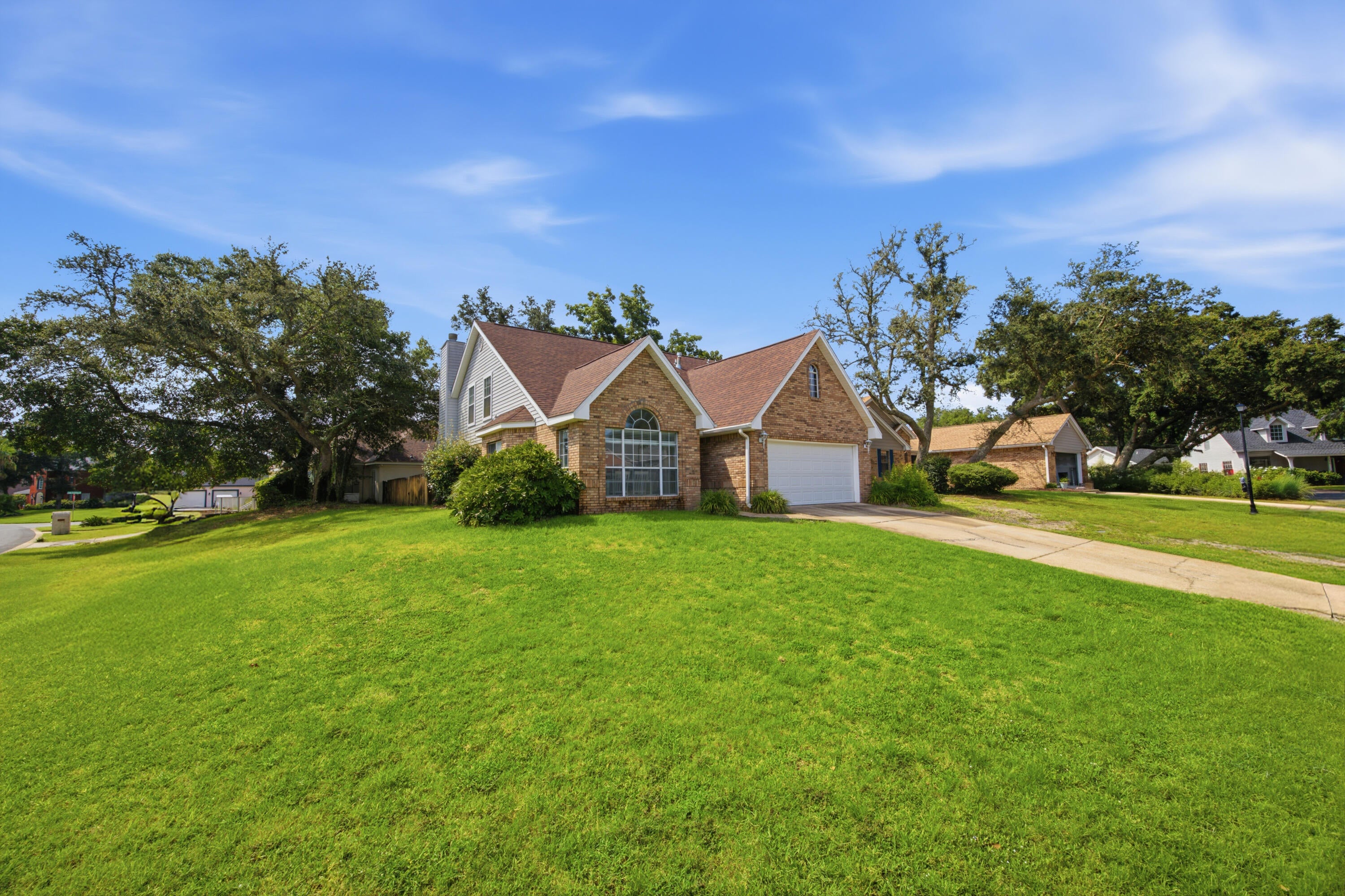 LAKE POINTE - Residential