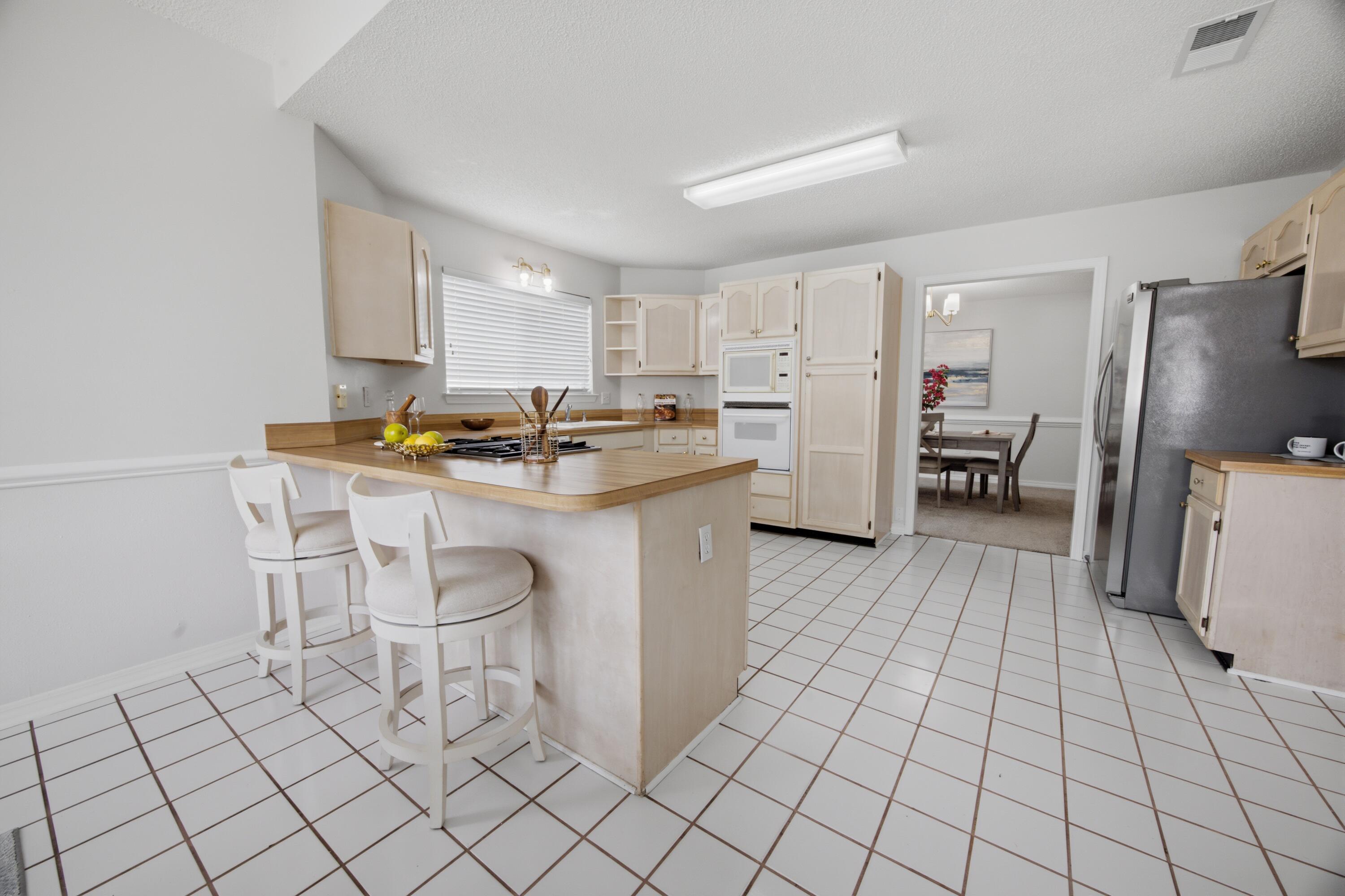 LAKE POINTE - Residential