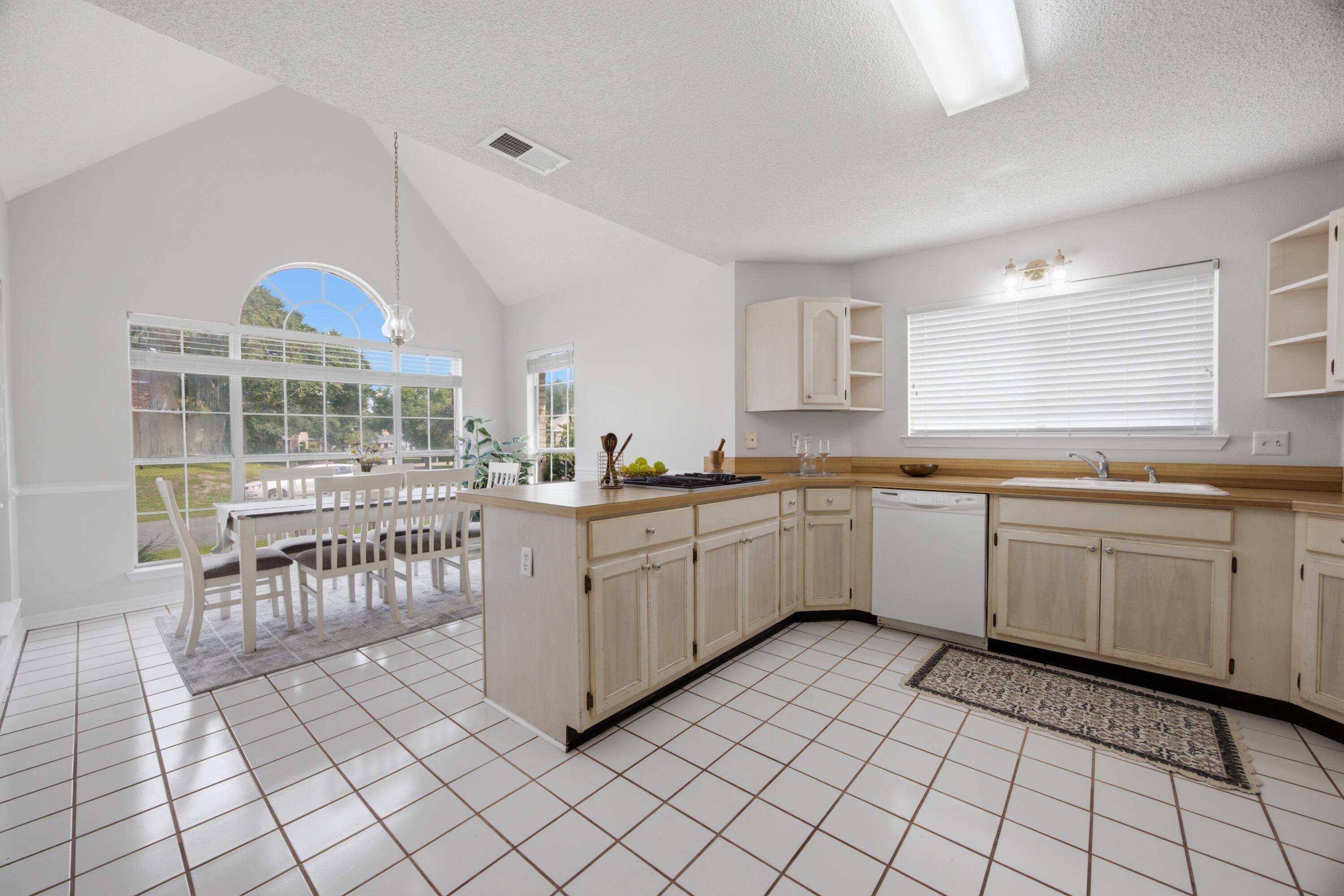 LAKE POINTE - Residential