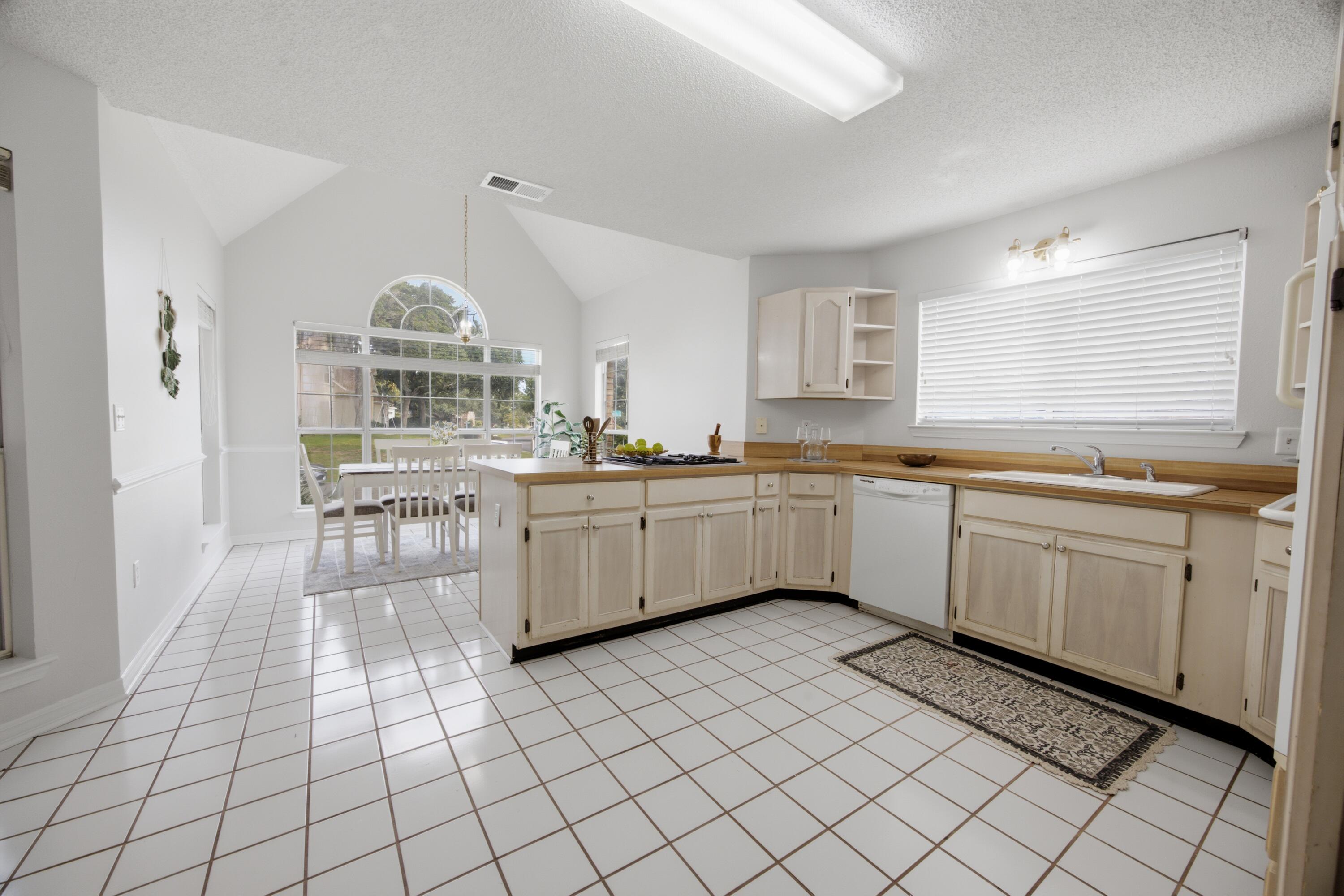 LAKE POINTE - Residential
