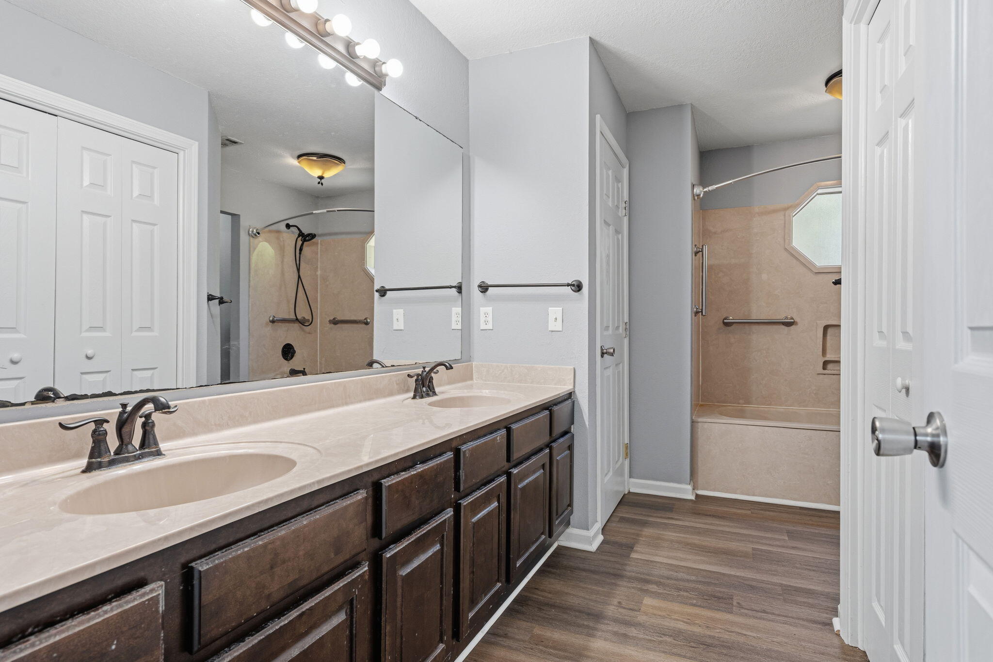 NORTHERN PINE TRACE - Residential