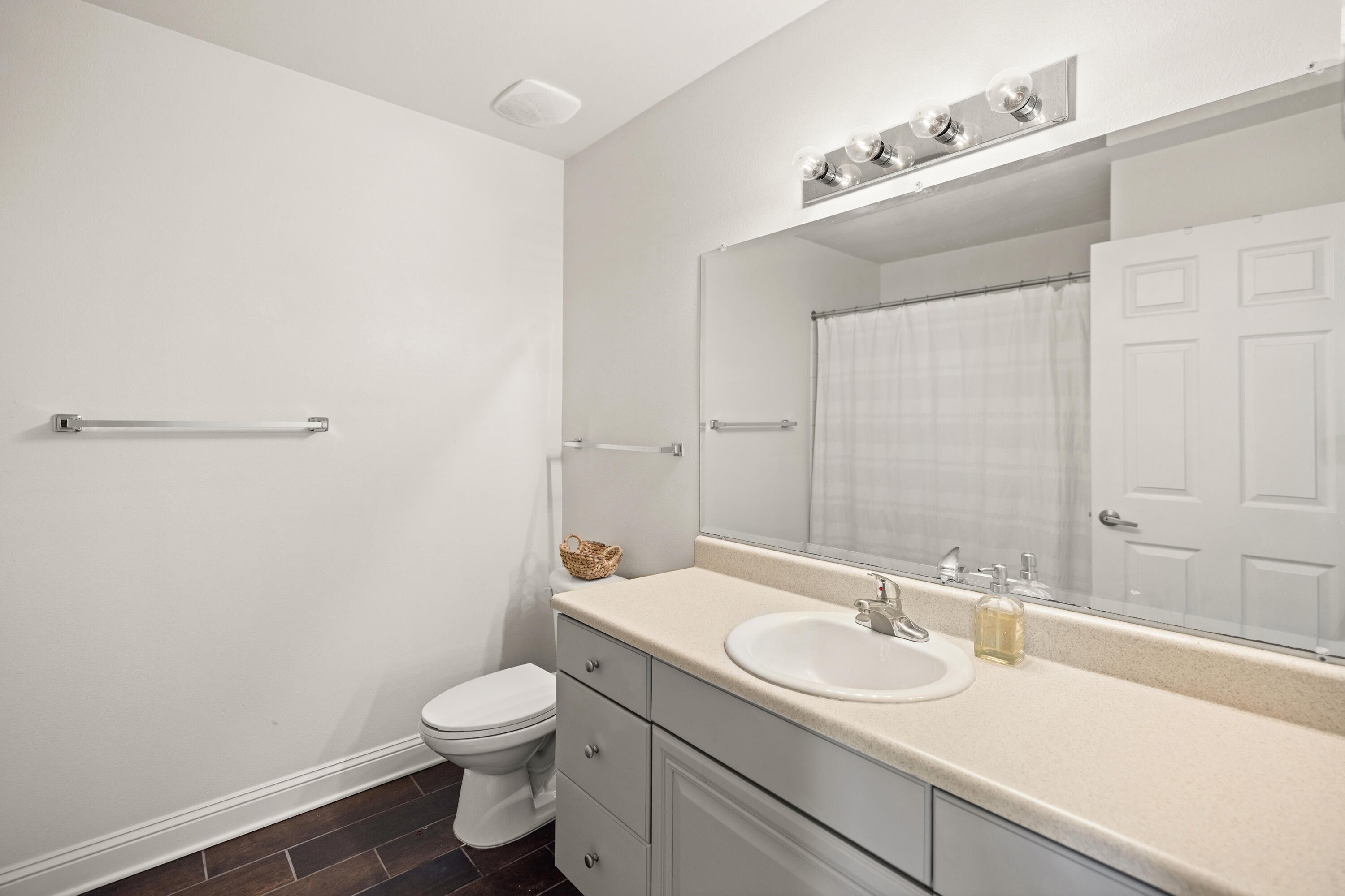 EAGLES LANDING S/D - Residential Lease