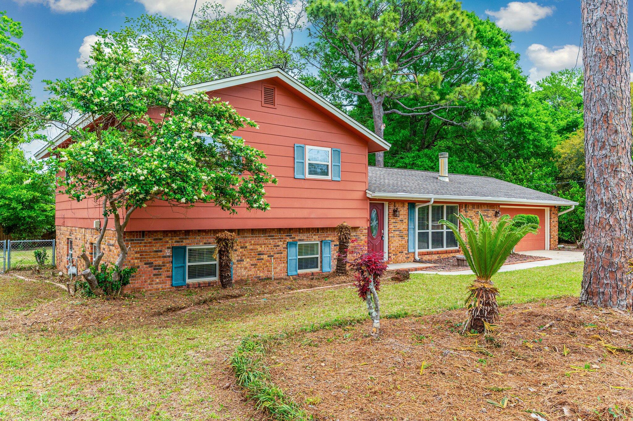 BAYOU POQUITO - Residential