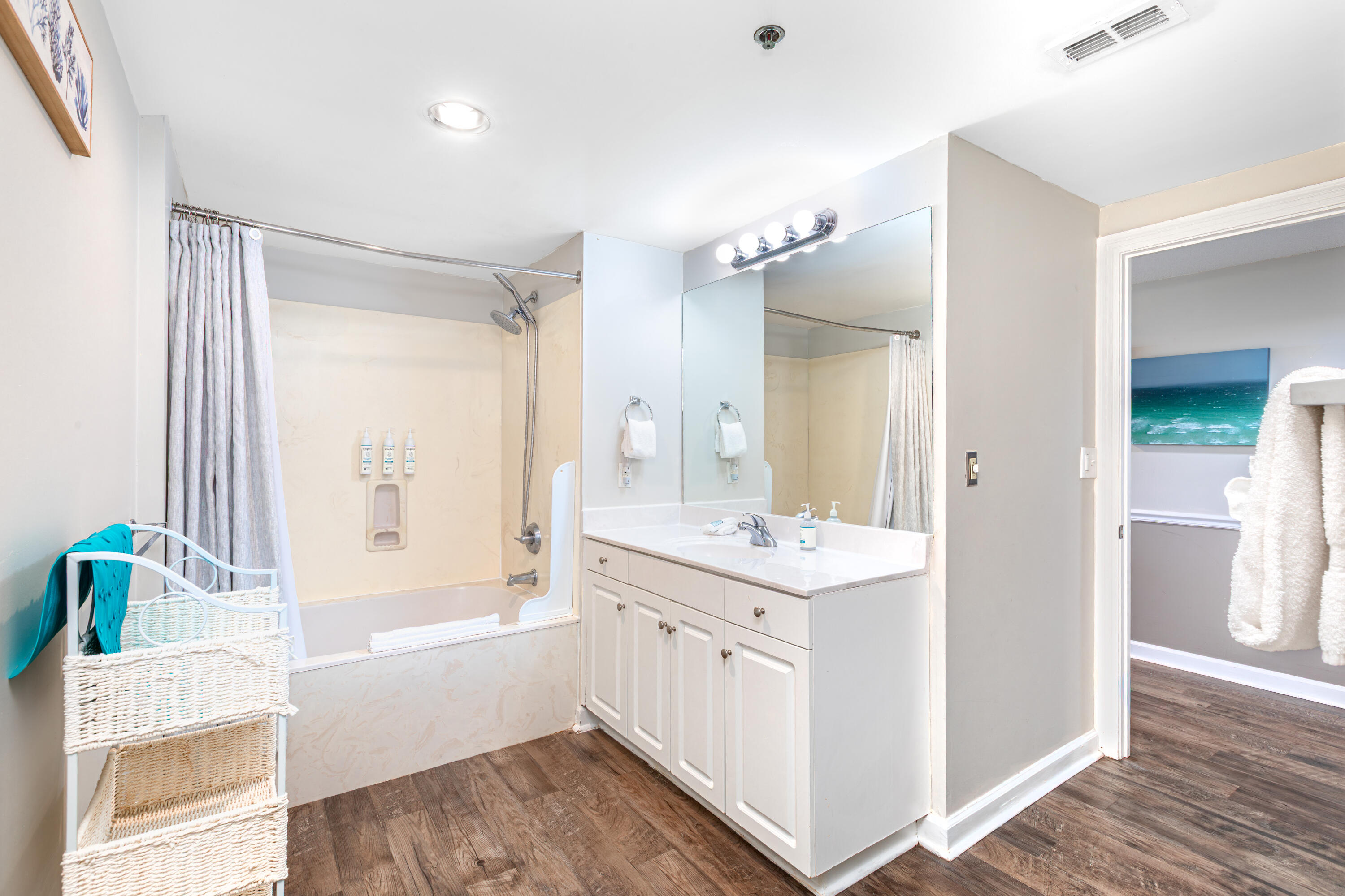 STERLING SHORES - Residential