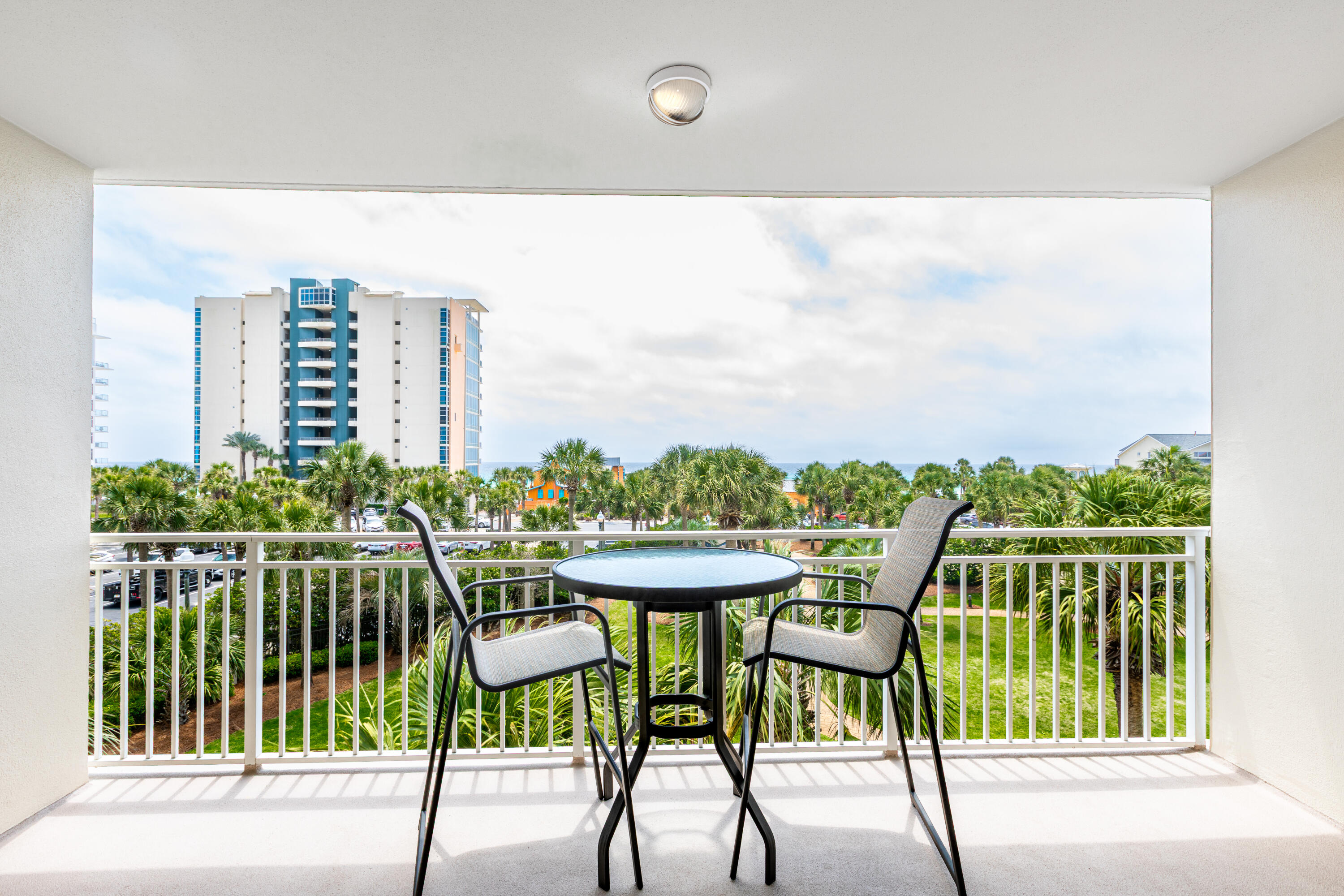 STERLING SHORES - Residential