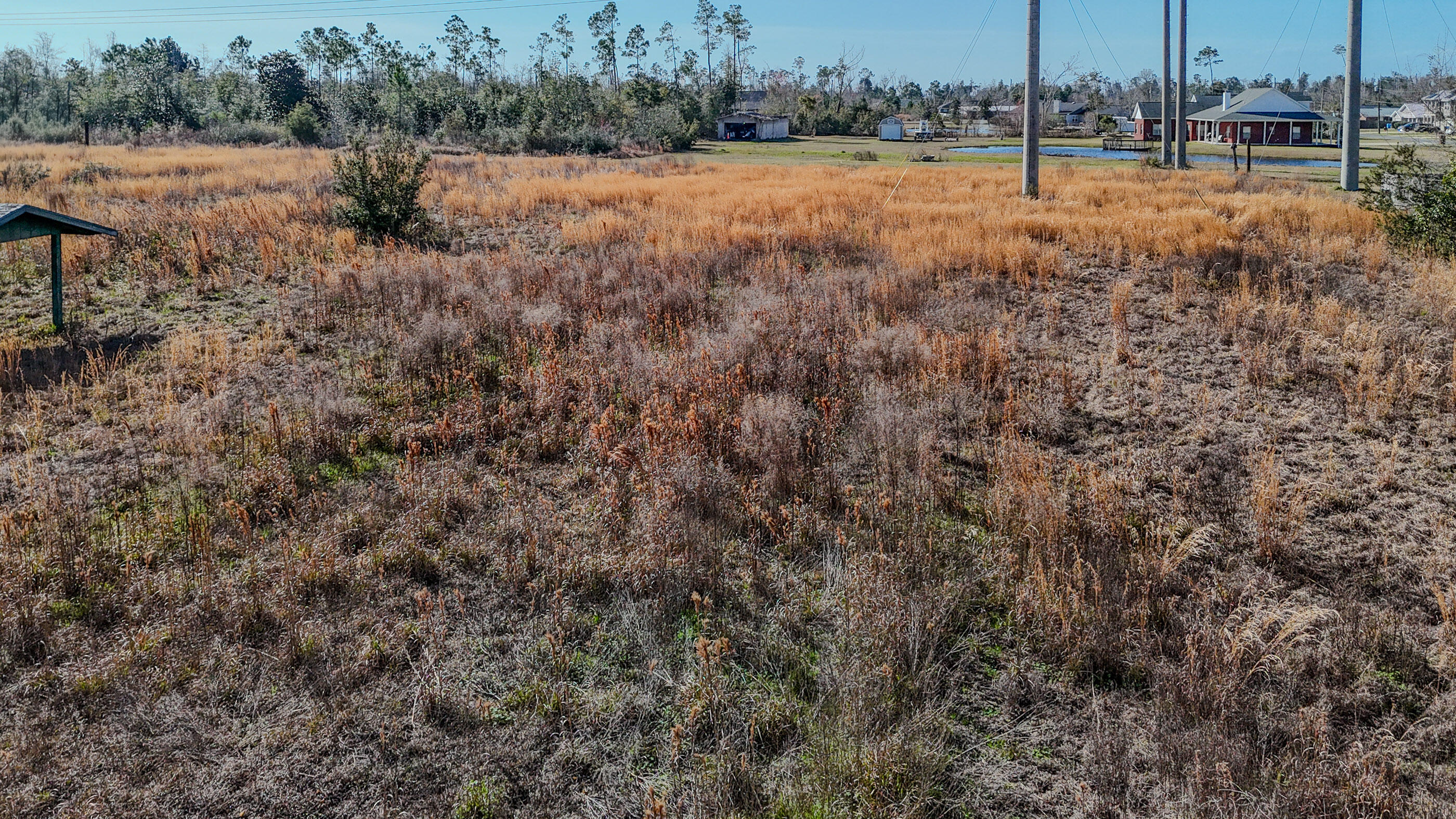 NO RECORDED SUBDIVISION - Land
