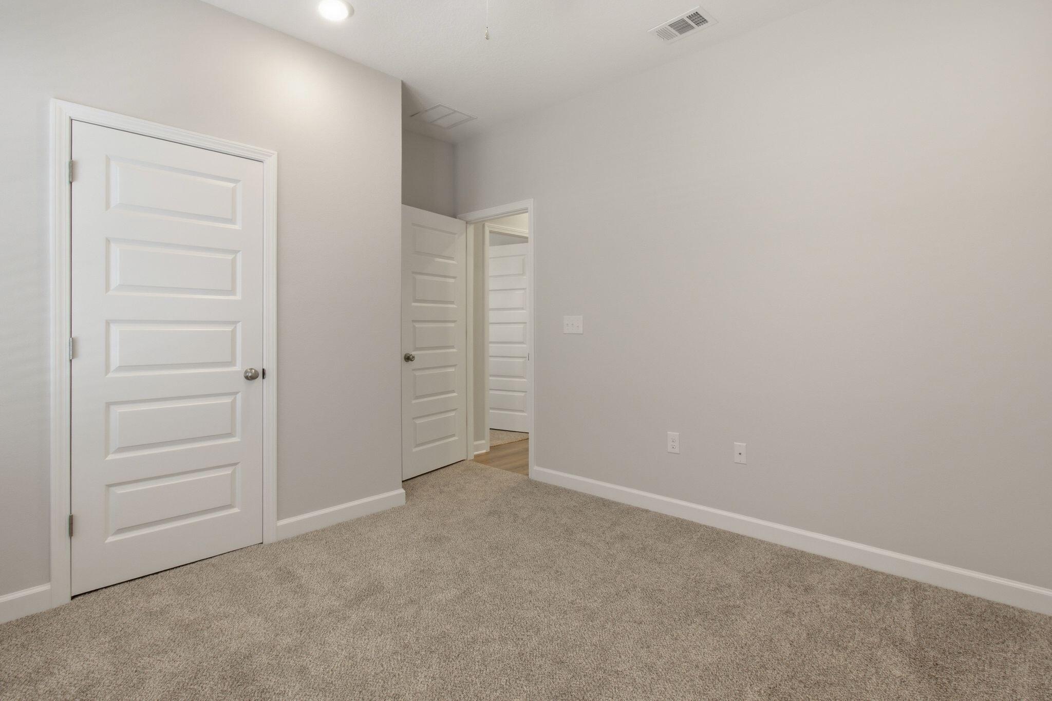 GARDEN CITY - Residential Lease
