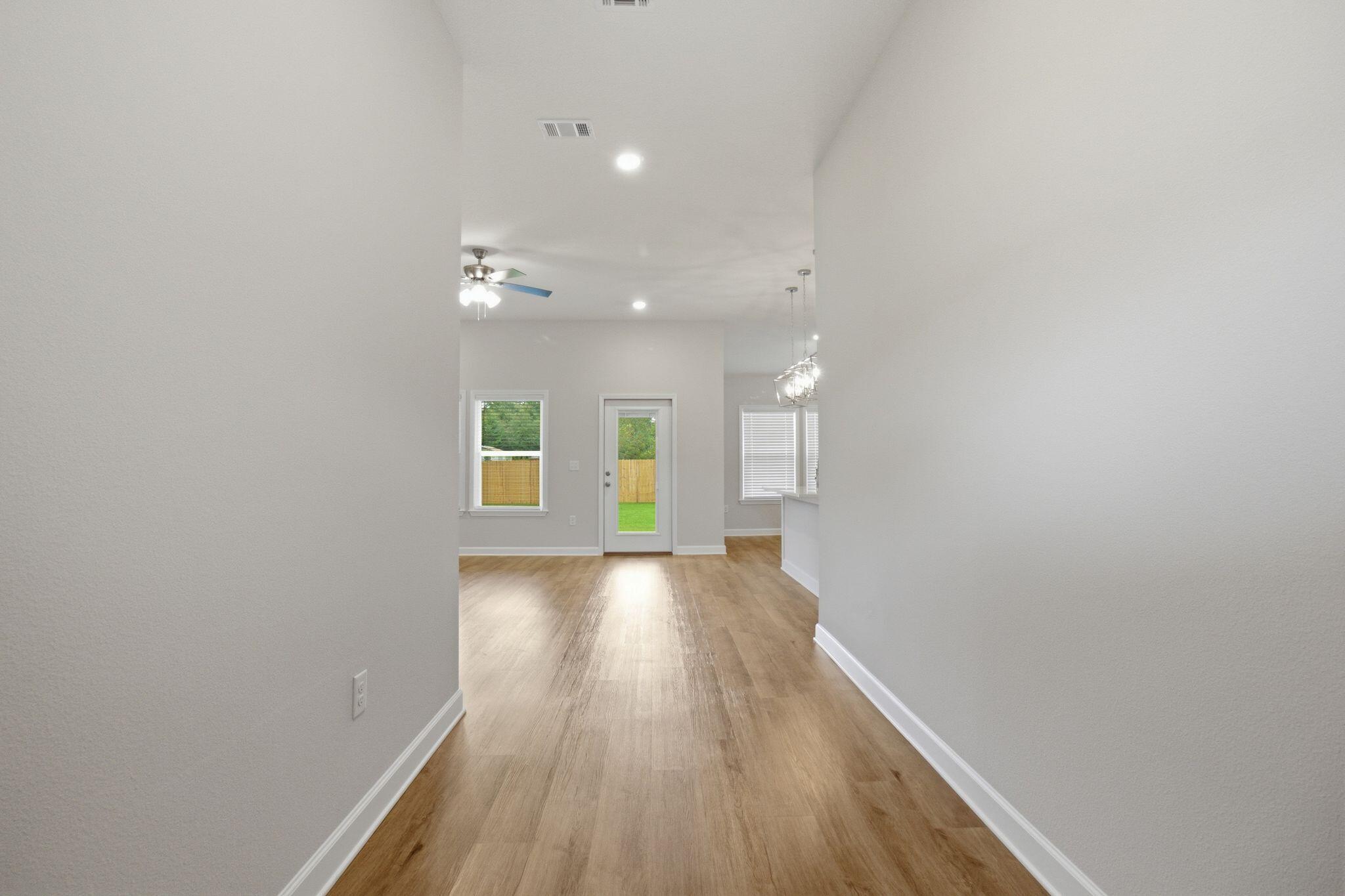 GARDEN CITY - Residential Lease