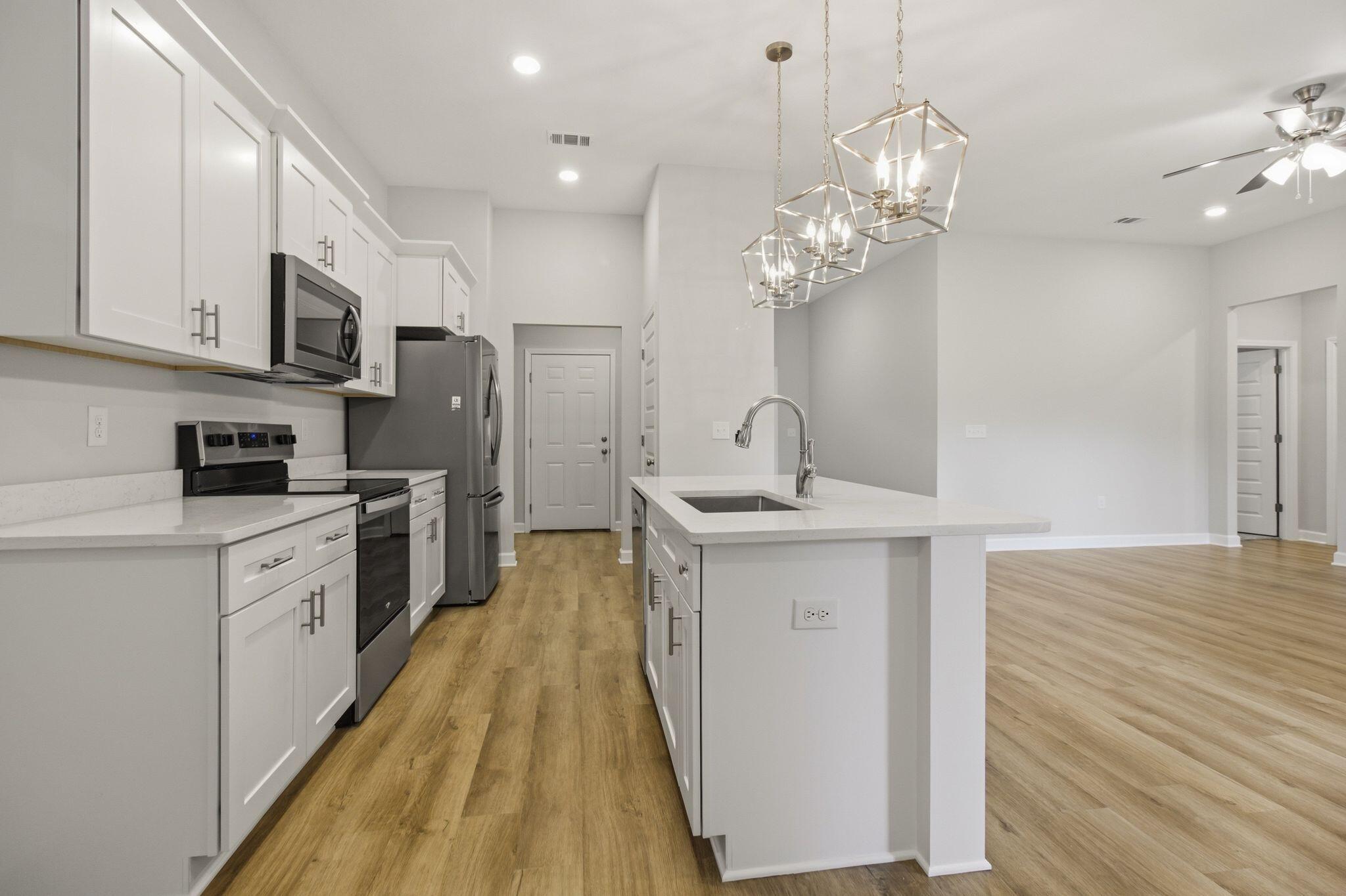 GARDEN CITY - Residential Lease
