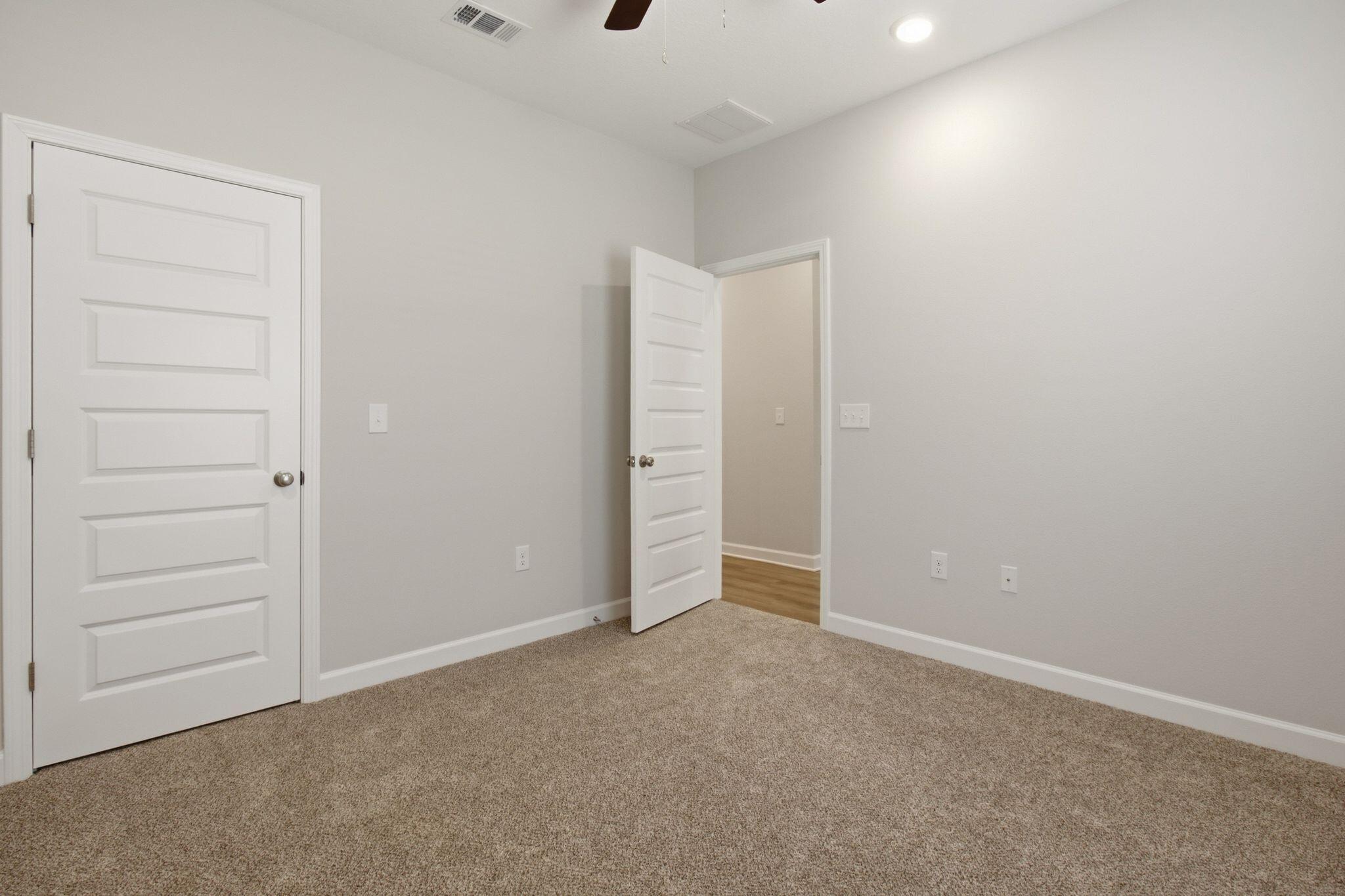 GARDEN CITY - Residential Lease