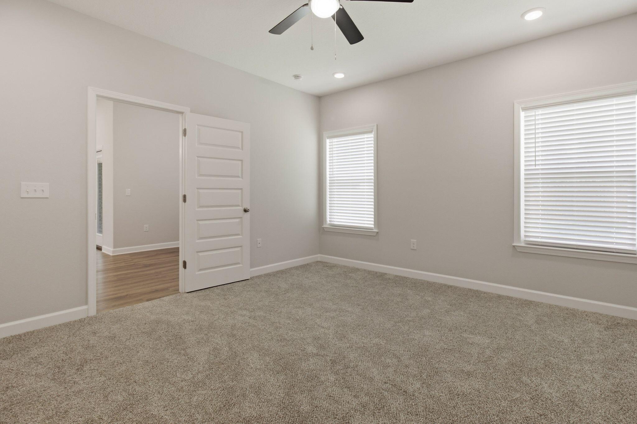 GARDEN CITY - Residential Lease