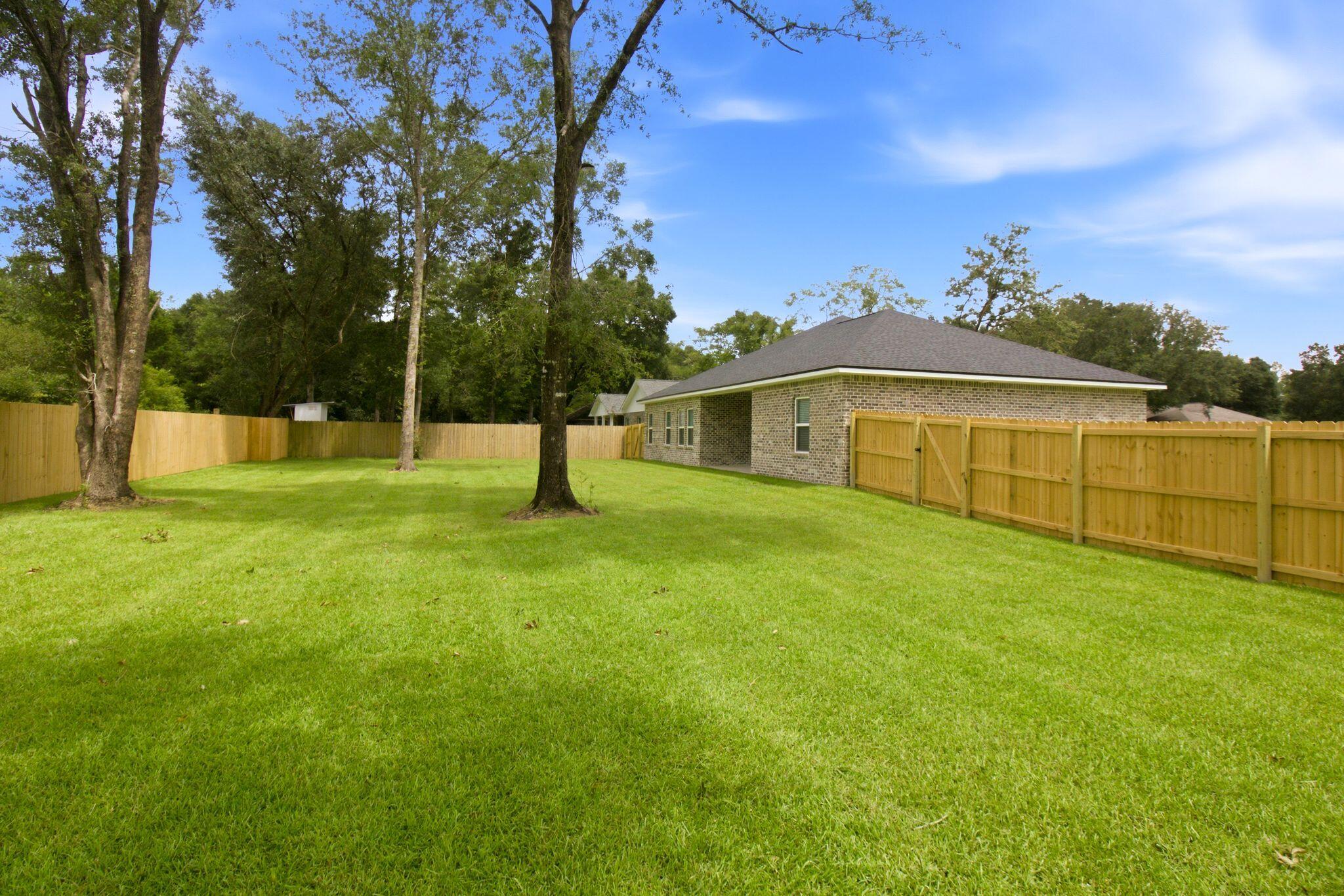 GARDEN CITY - Residential Lease