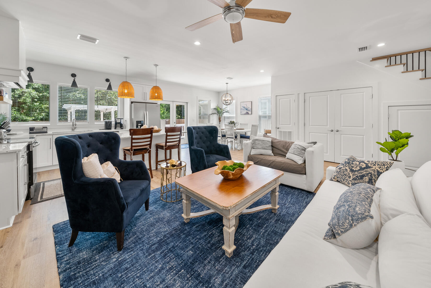 TOWN OF SANTA ROSA - Residential