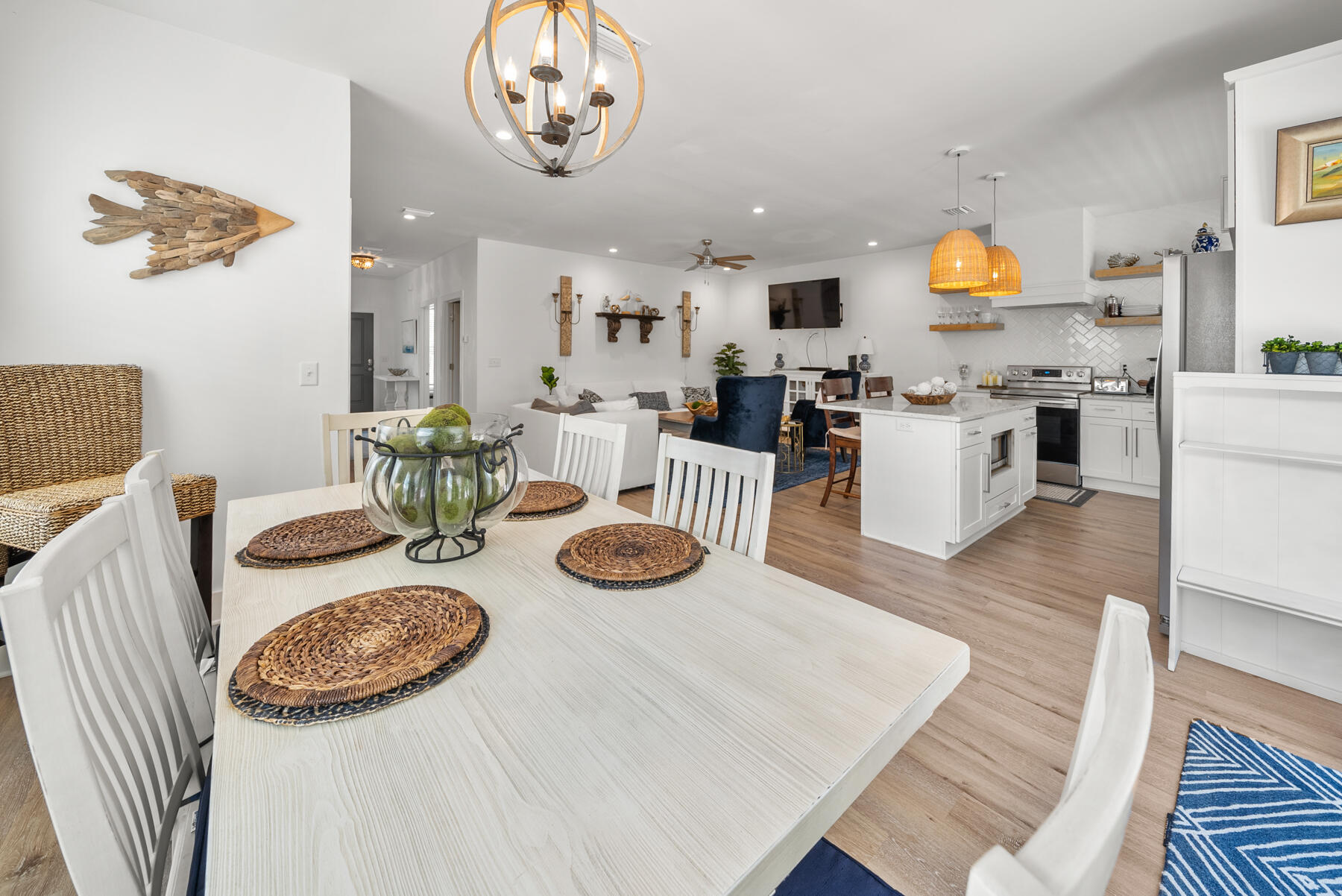 TOWN OF SANTA ROSA - Residential