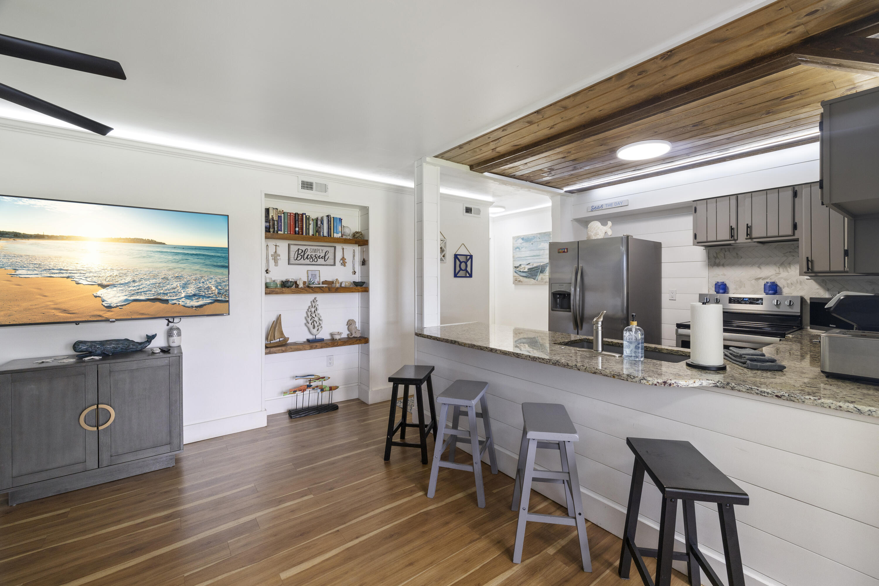 Gulf Terrace Condominium Association - Residential