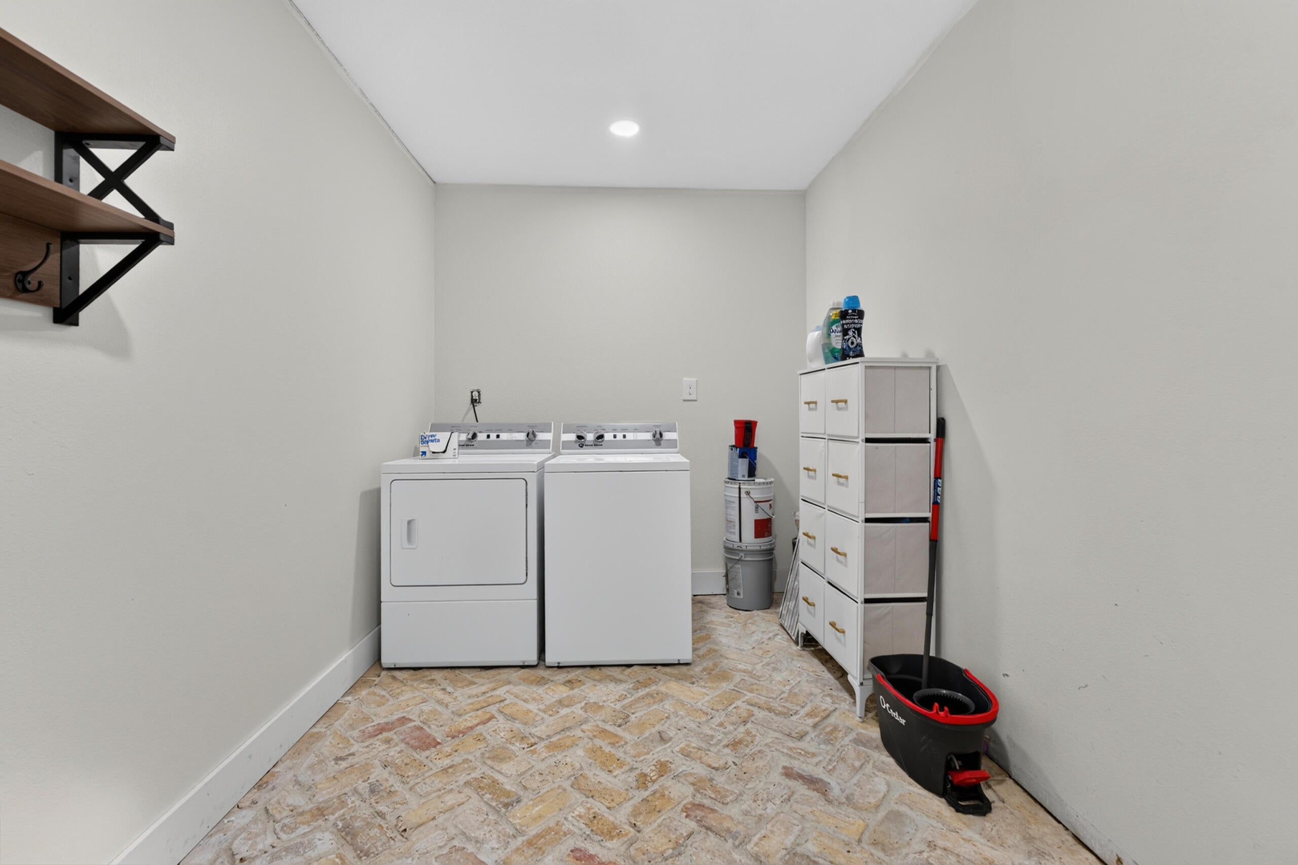 KENWOOD S/D 1ST ADDN - Residential