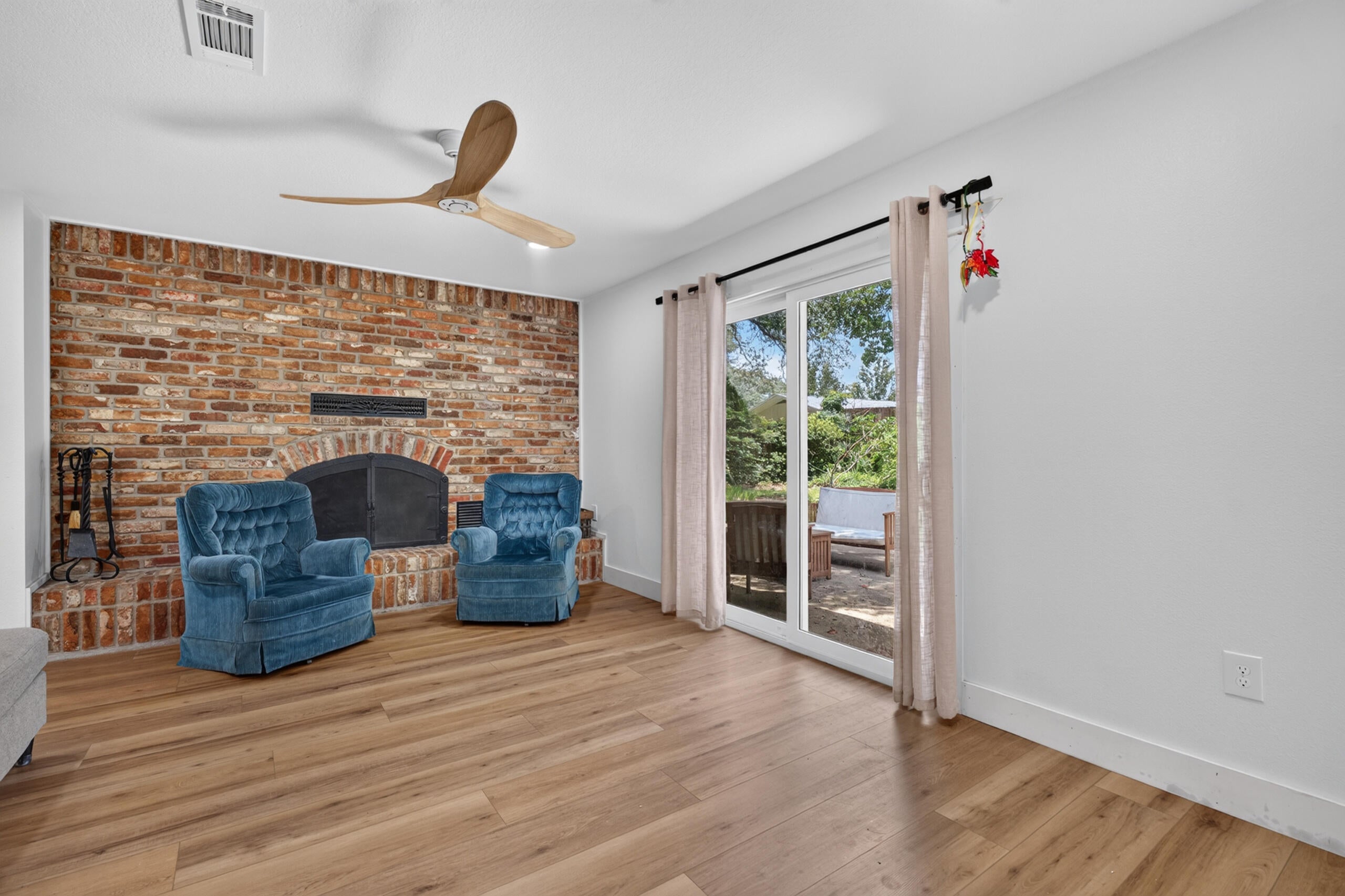 KENWOOD S/D 1ST ADDN - Residential