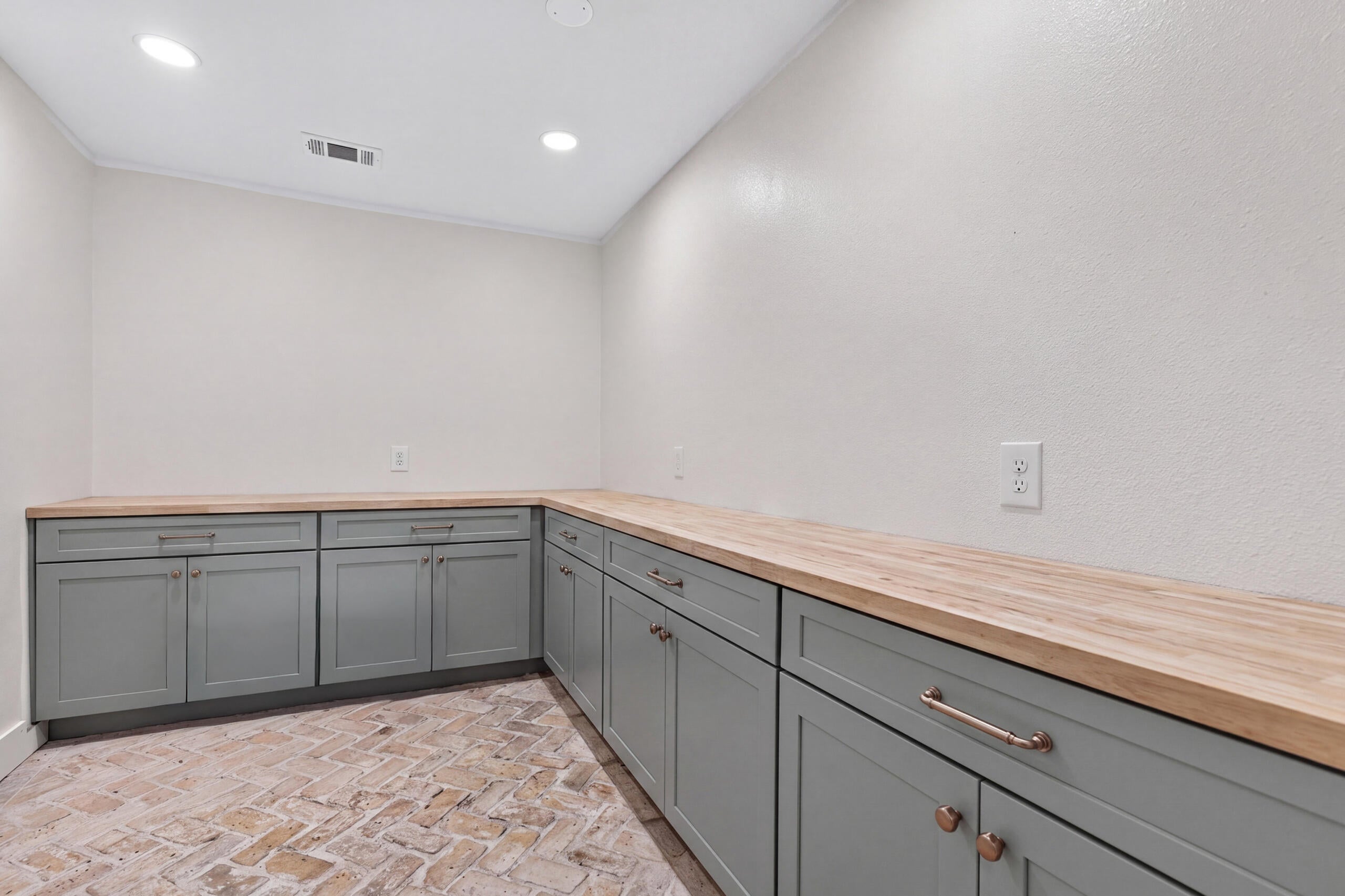 KENWOOD S/D 1ST ADDN - Residential