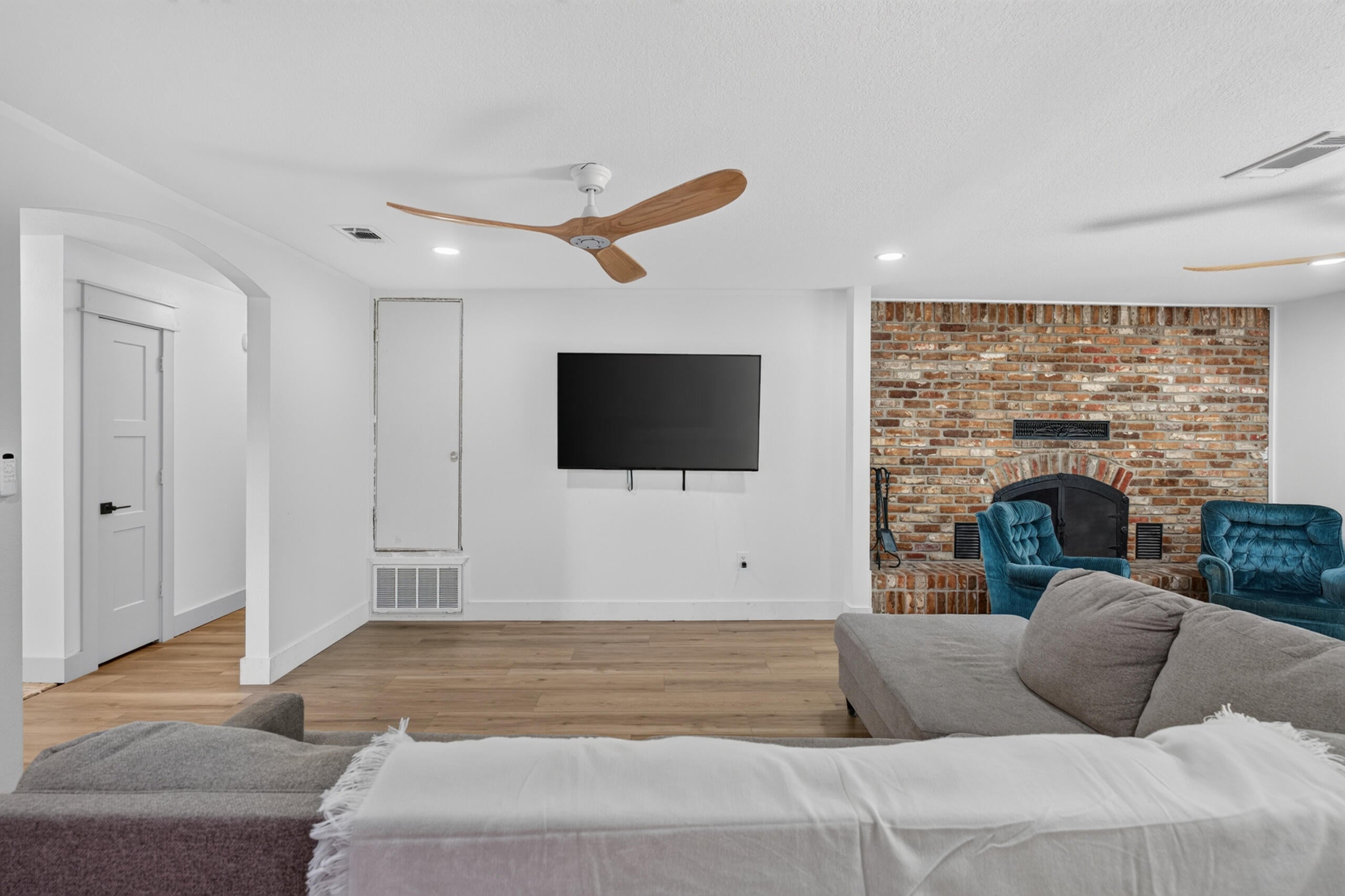 KENWOOD S/D 1ST ADDN - Residential