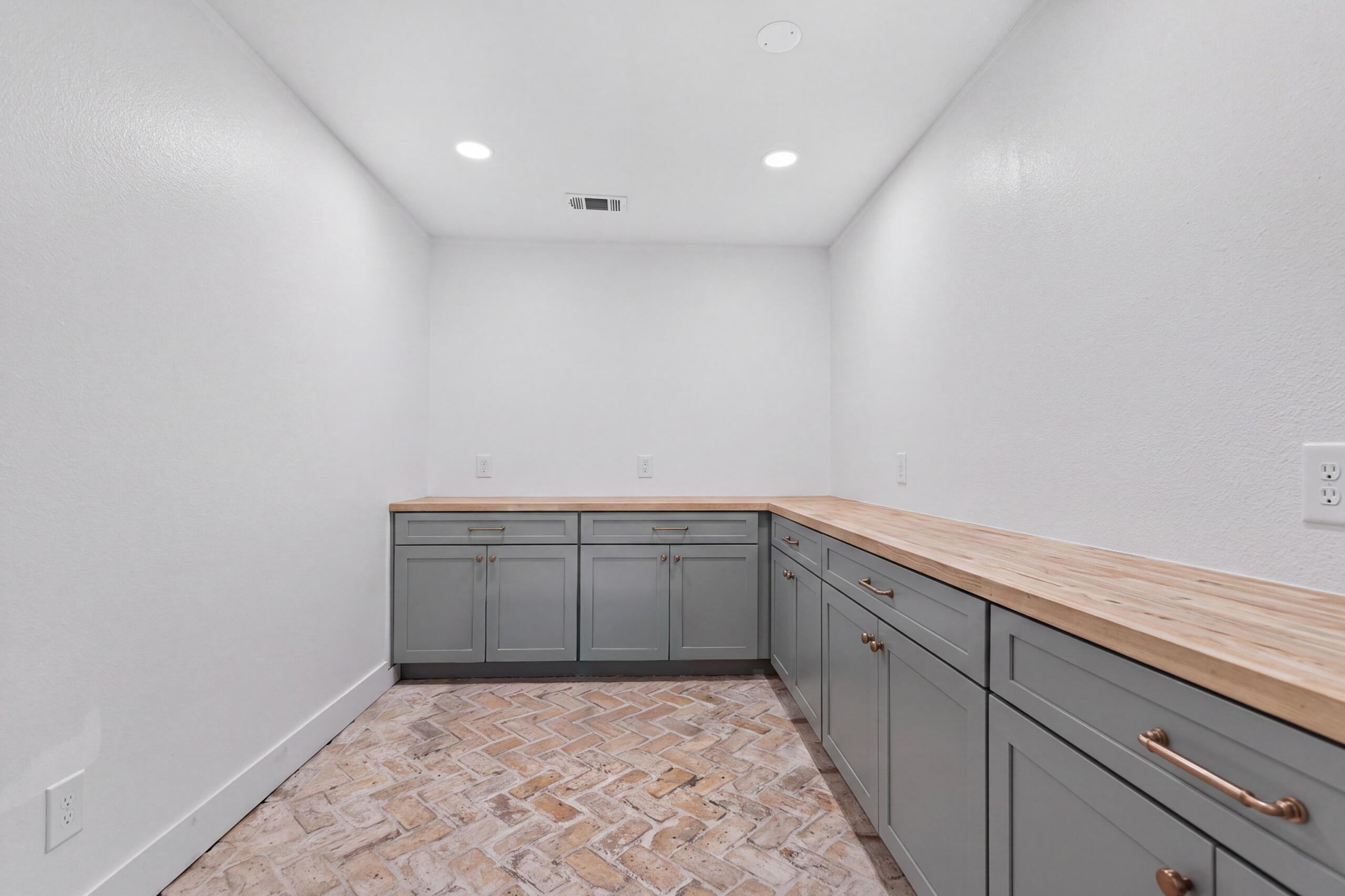 KENWOOD S/D 1ST ADDN - Residential