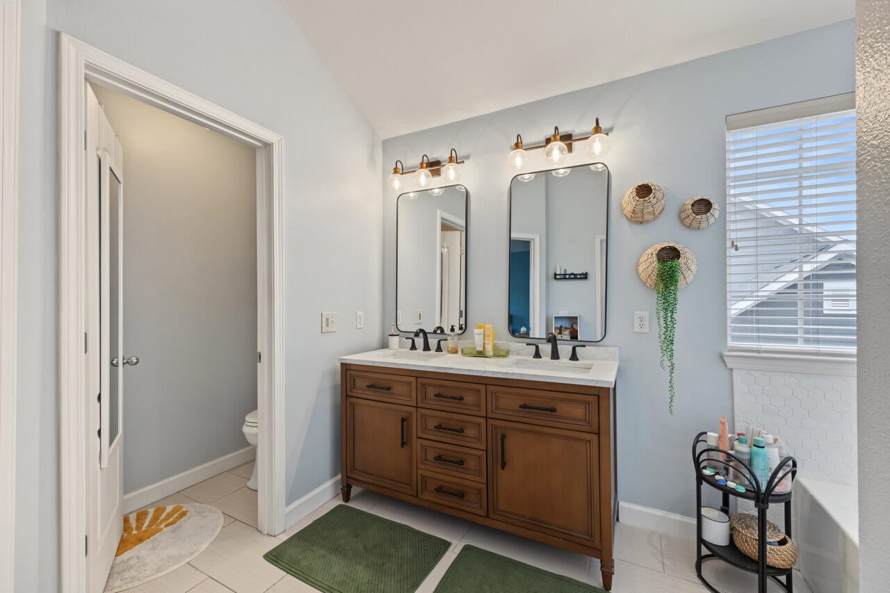 SANDY RIDGE ESTATES - Residential