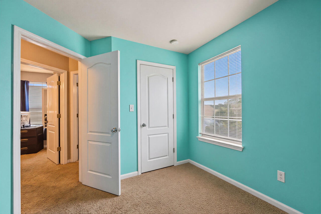 SANDY RIDGE ESTATES - Residential