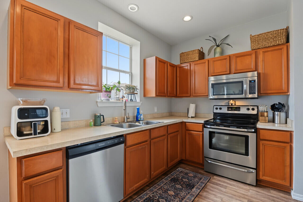 SANDY RIDGE ESTATES - Residential