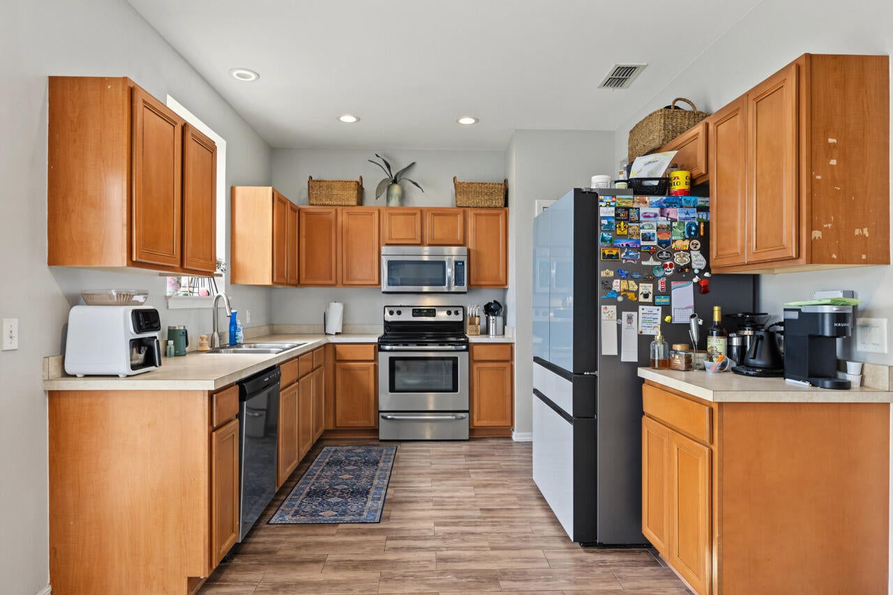 SANDY RIDGE ESTATES - Residential