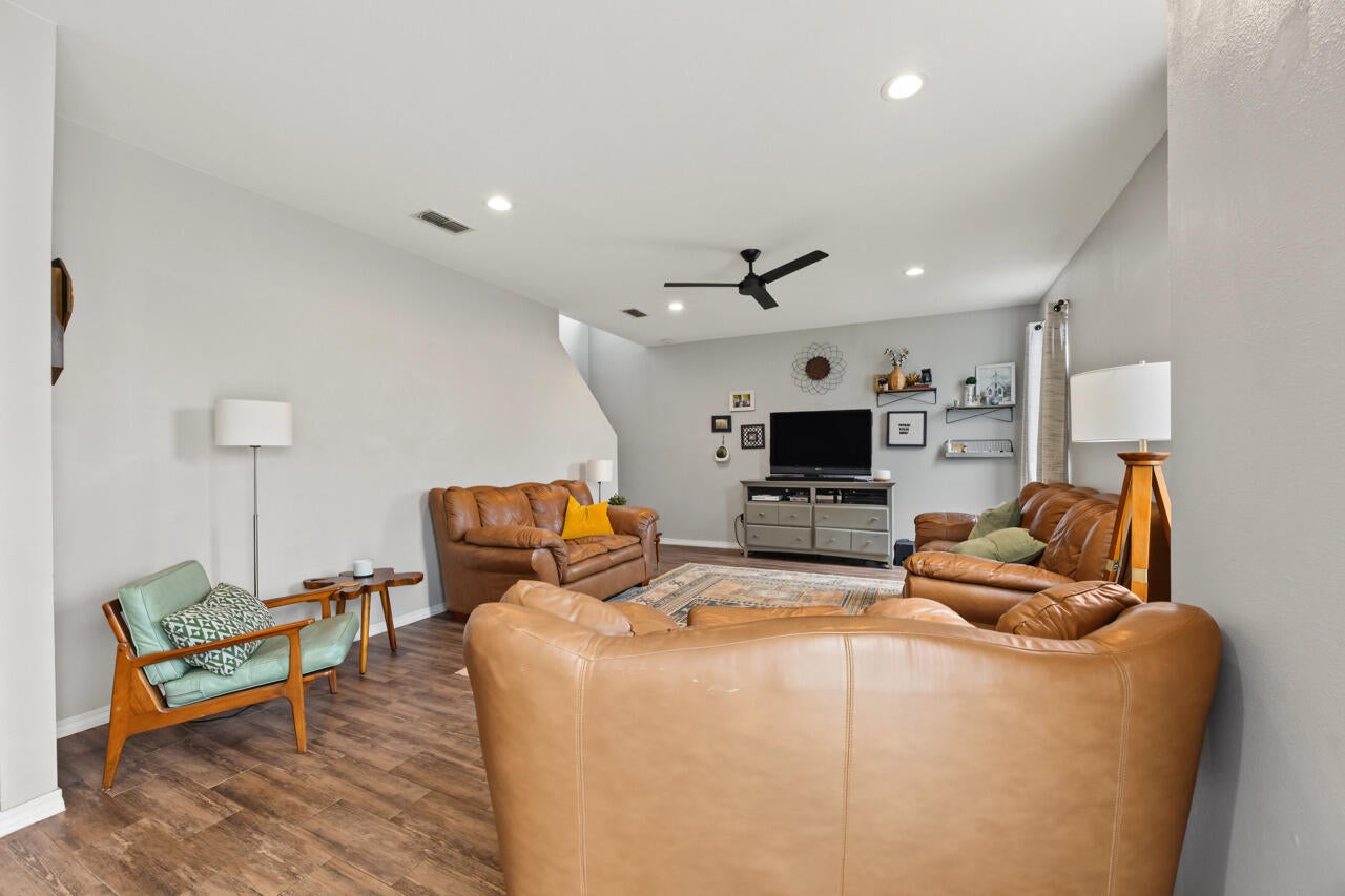 SANDY RIDGE ESTATES - Residential