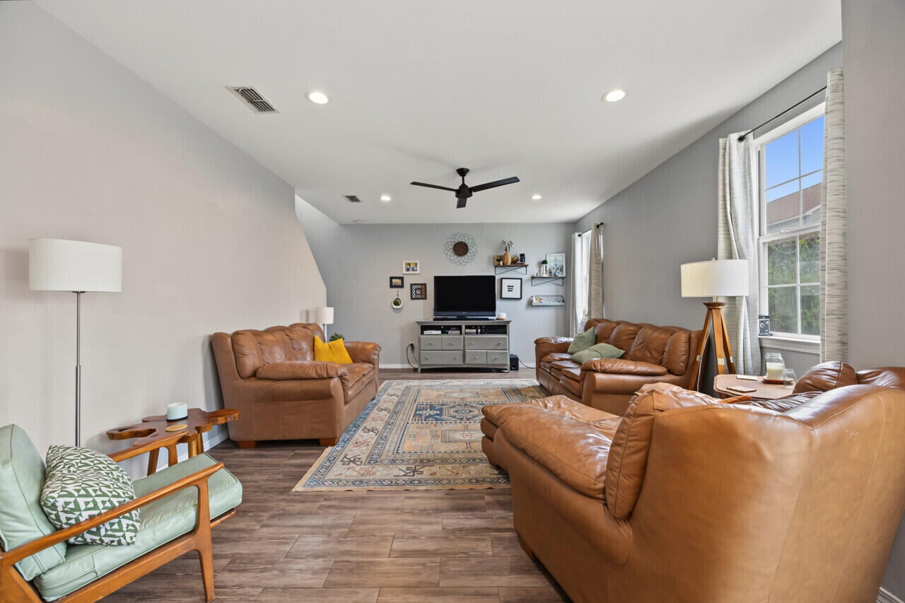 SANDY RIDGE ESTATES - Residential
