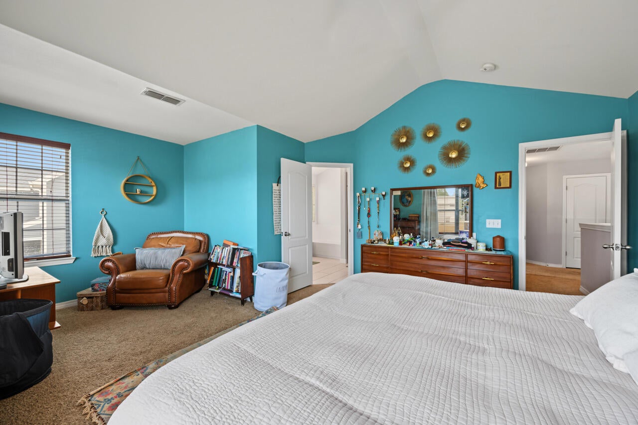 SANDY RIDGE ESTATES - Residential