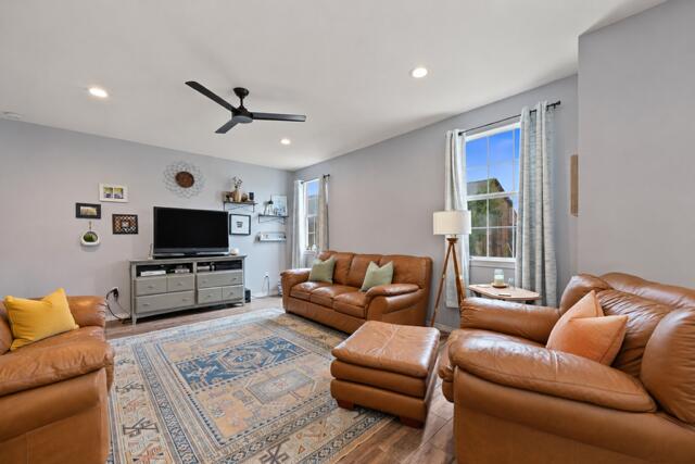 SANDY RIDGE ESTATES - Residential
