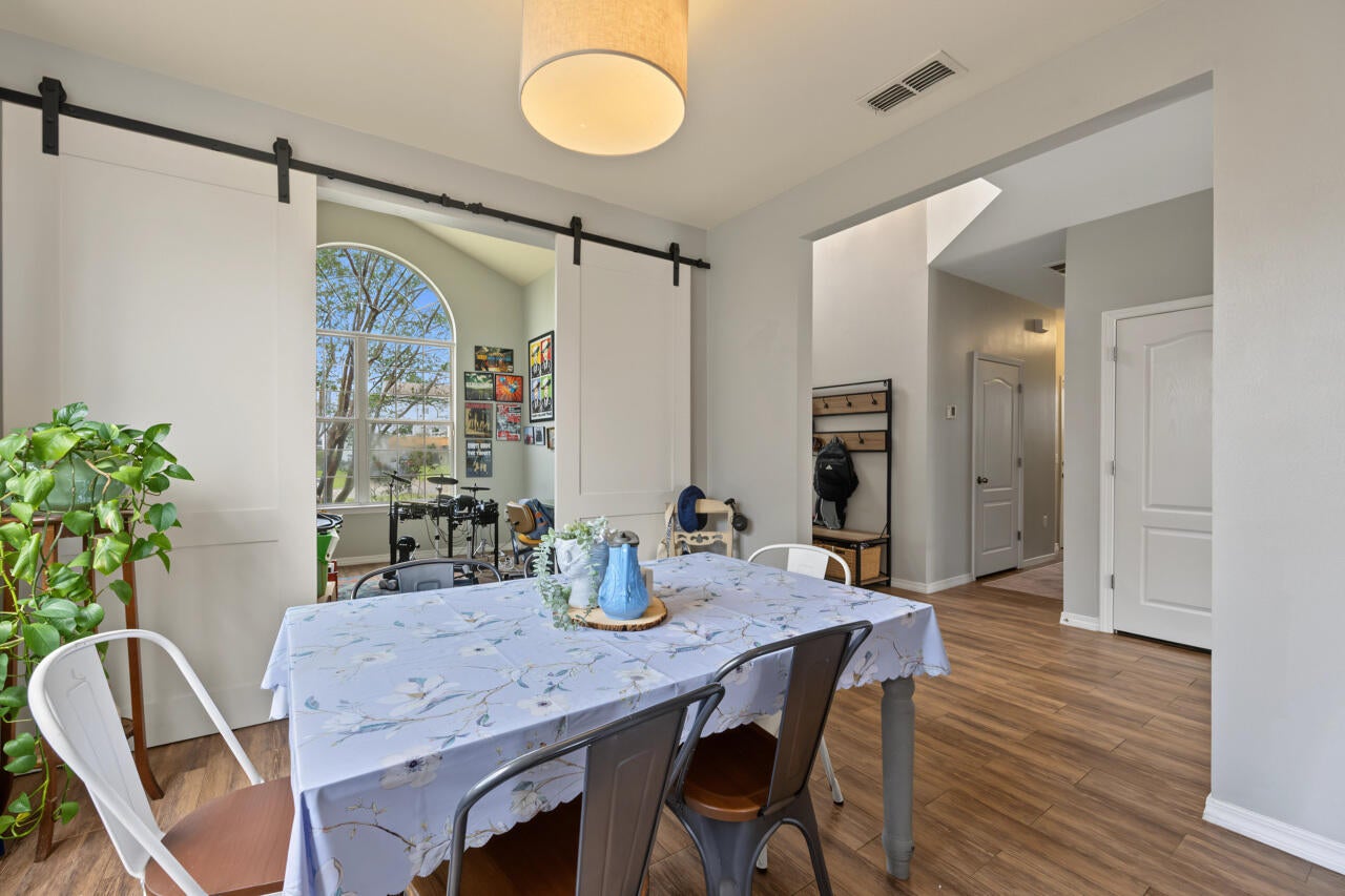 SANDY RIDGE ESTATES - Residential
