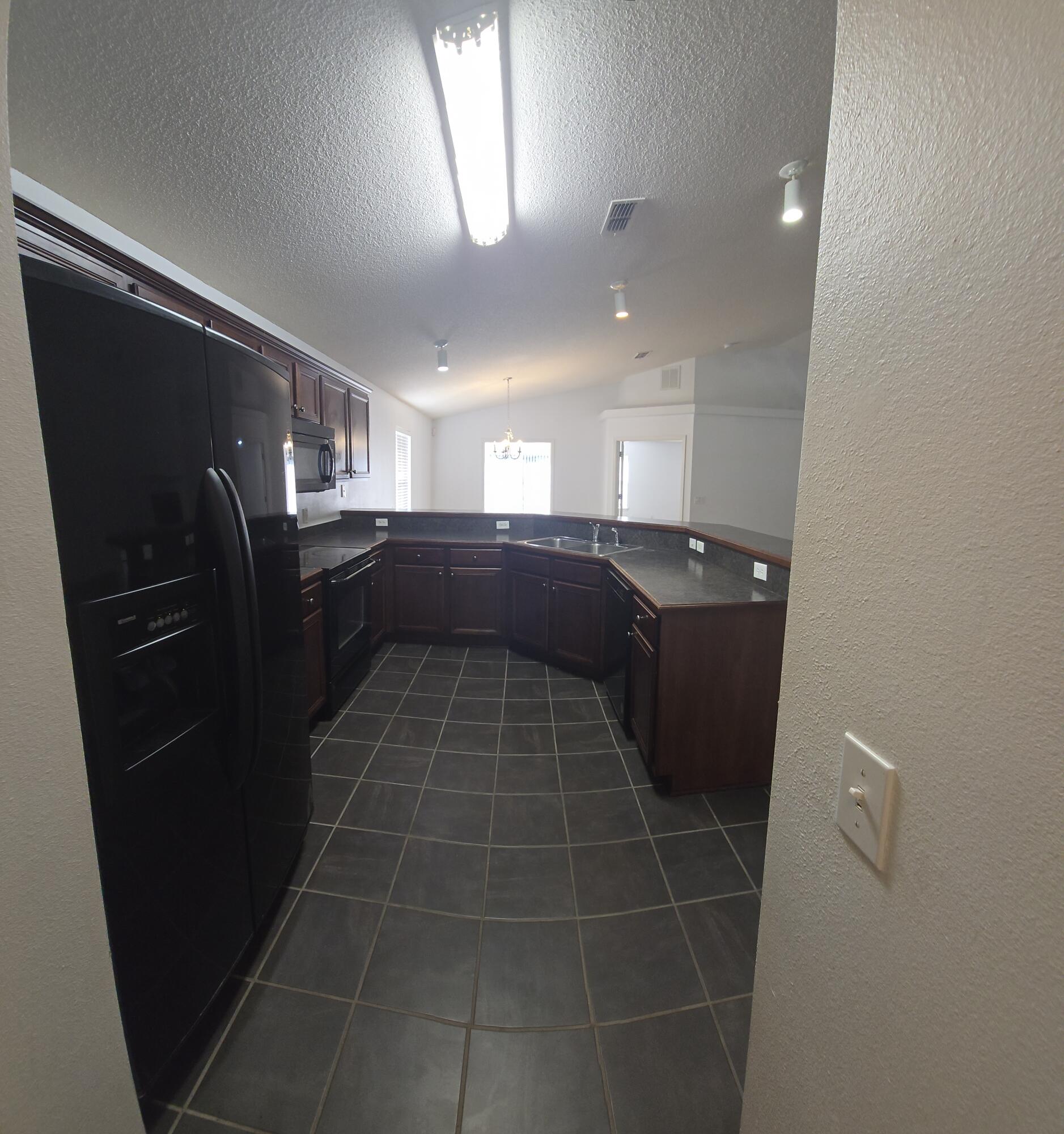 PROMISE CREEK - Residential Lease