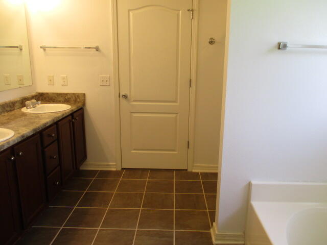 PROMISE CREEK - Residential Lease