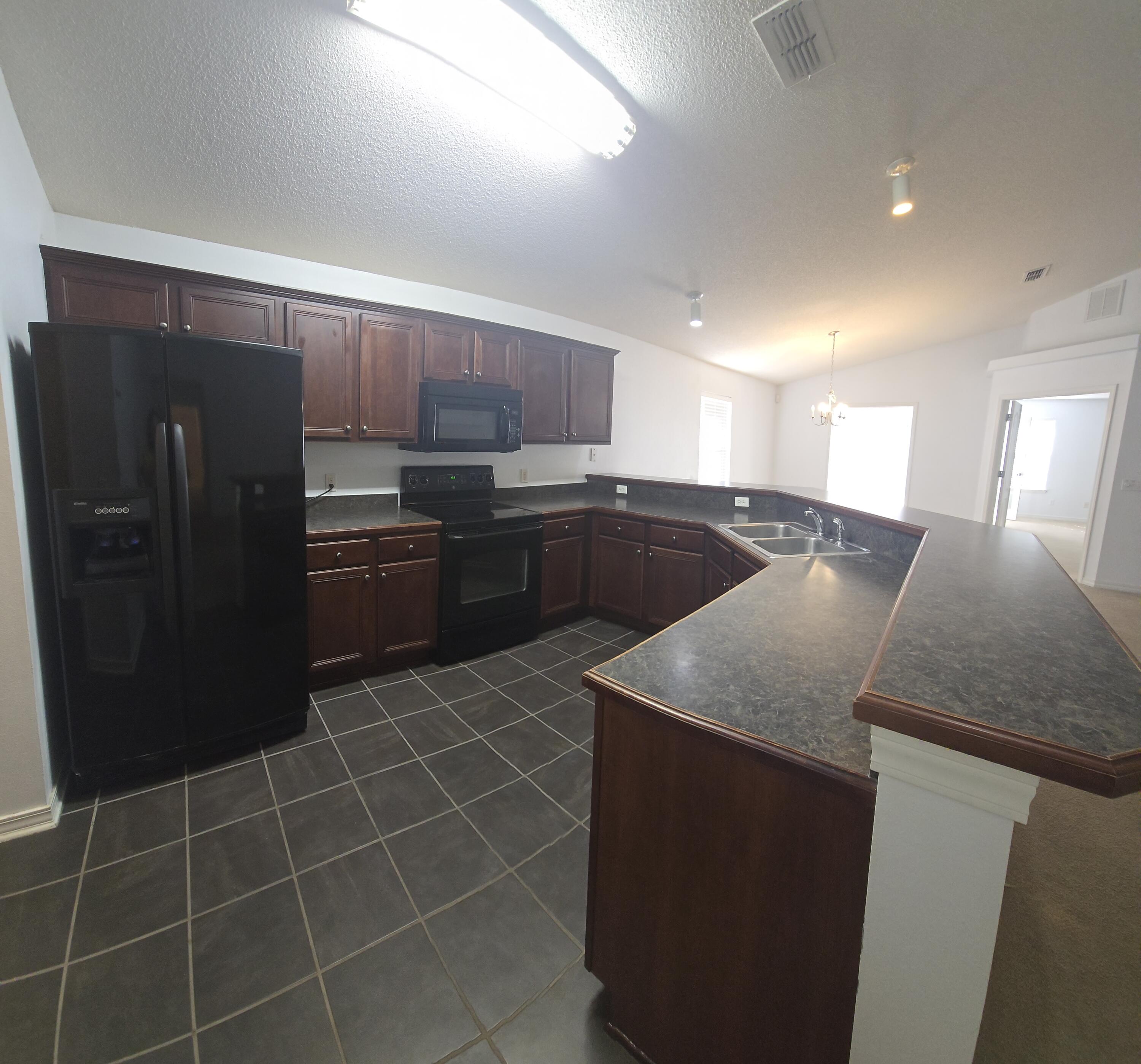 PROMISE CREEK - Residential Lease