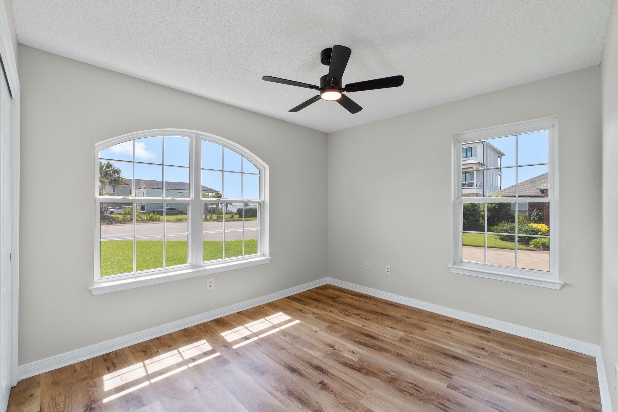 SANDY DUNES - Residential