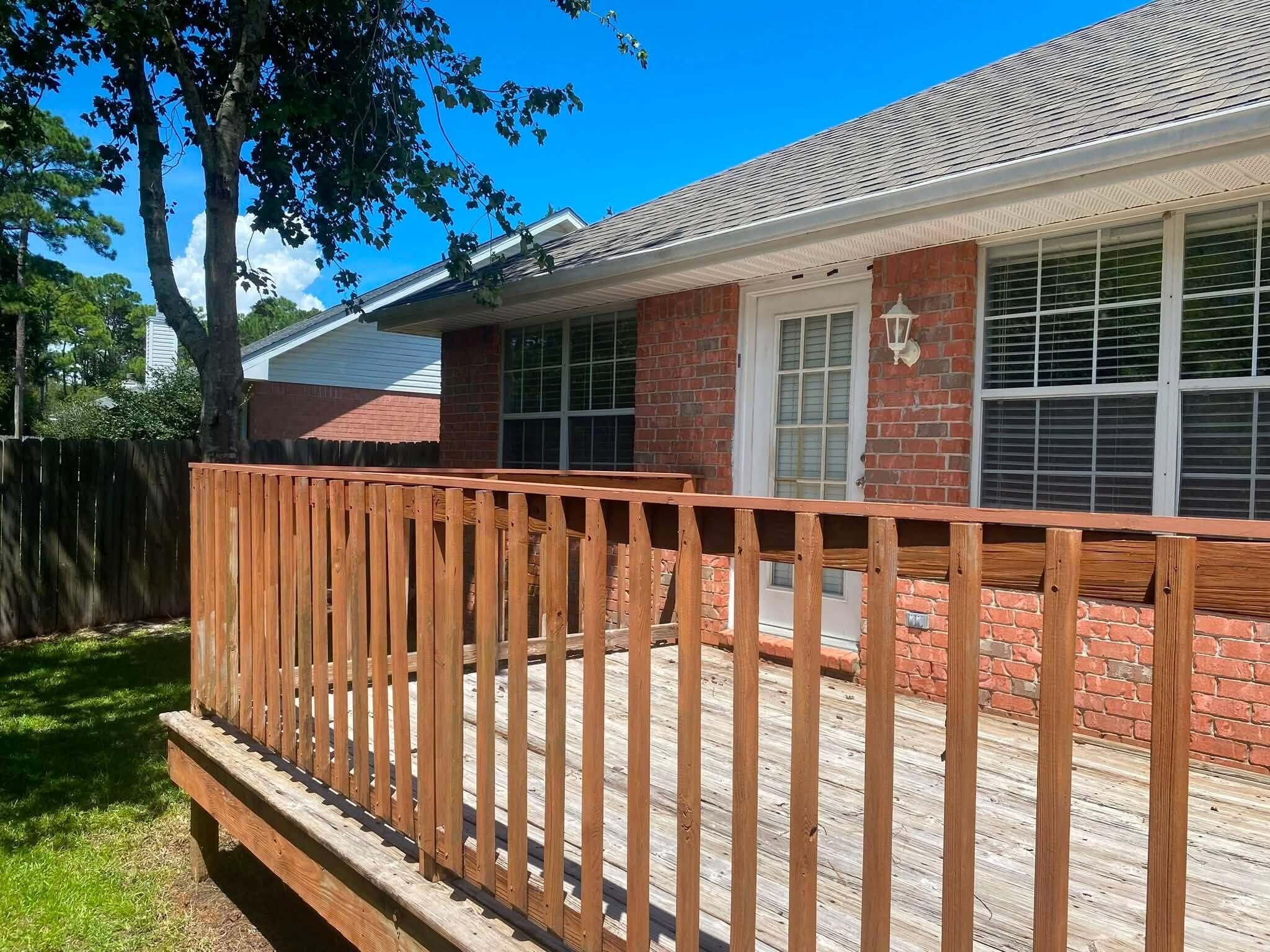 HIDDEN PINES S/D - Residential Lease