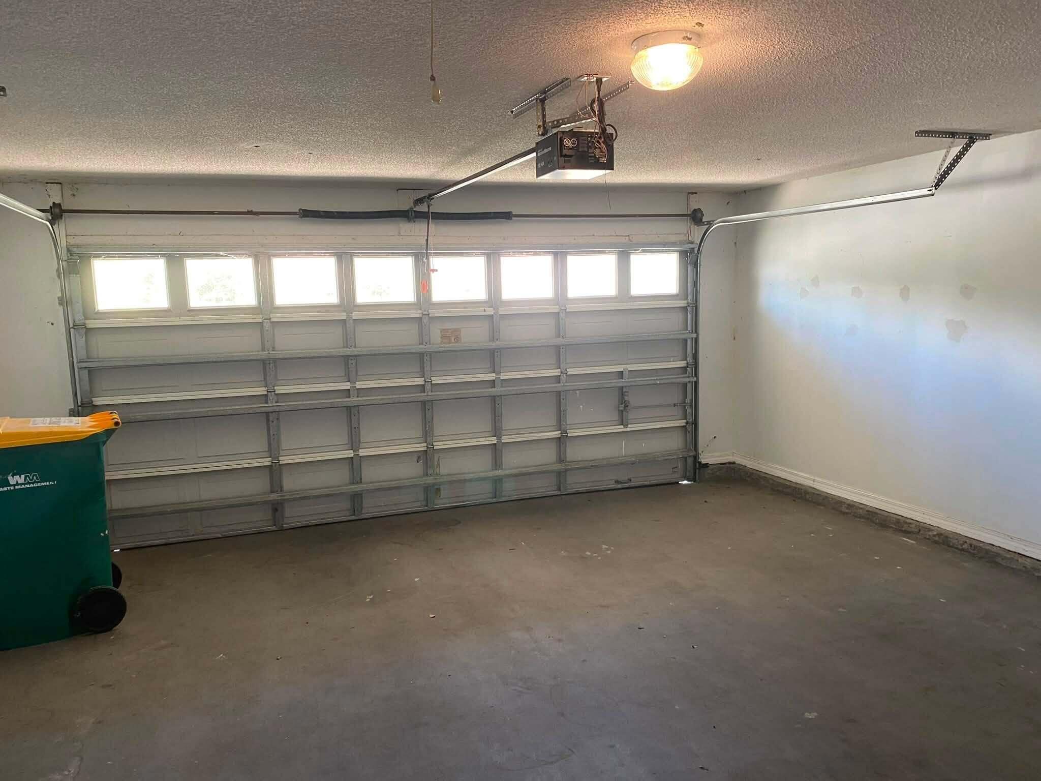 HIDDEN PINES S/D - Residential Lease