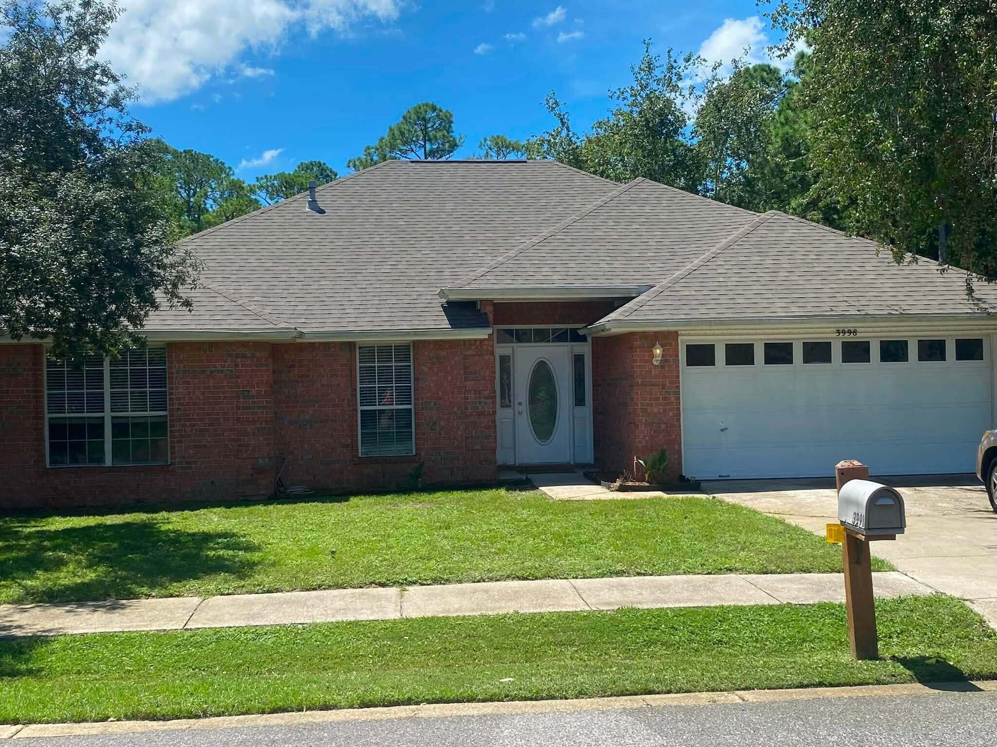 HIDDEN PINES S/D - Residential Lease