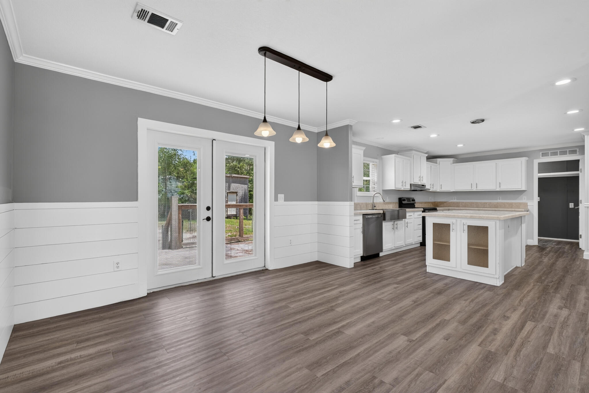 HOLLY PINES ESTATES - Residential