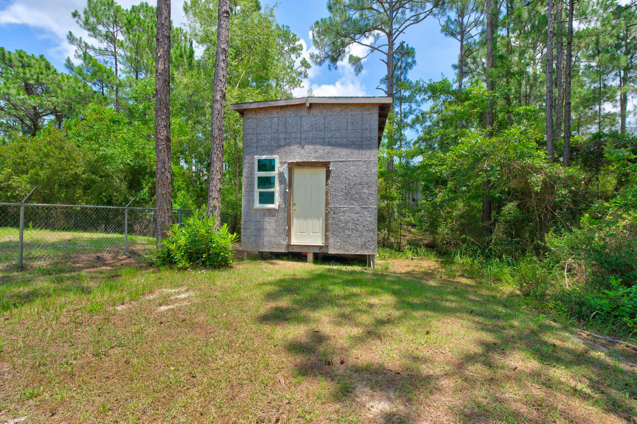 HOLLY PINES ESTATES - Residential