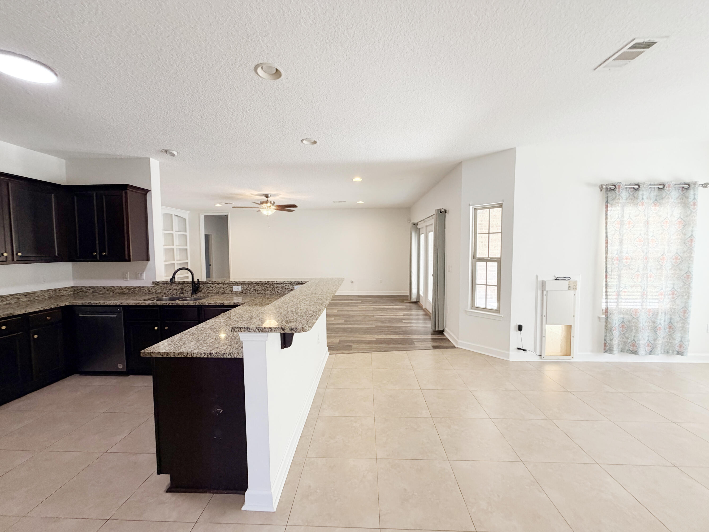 OVERLOOK AT CHESTNUT RIDGE - Residential