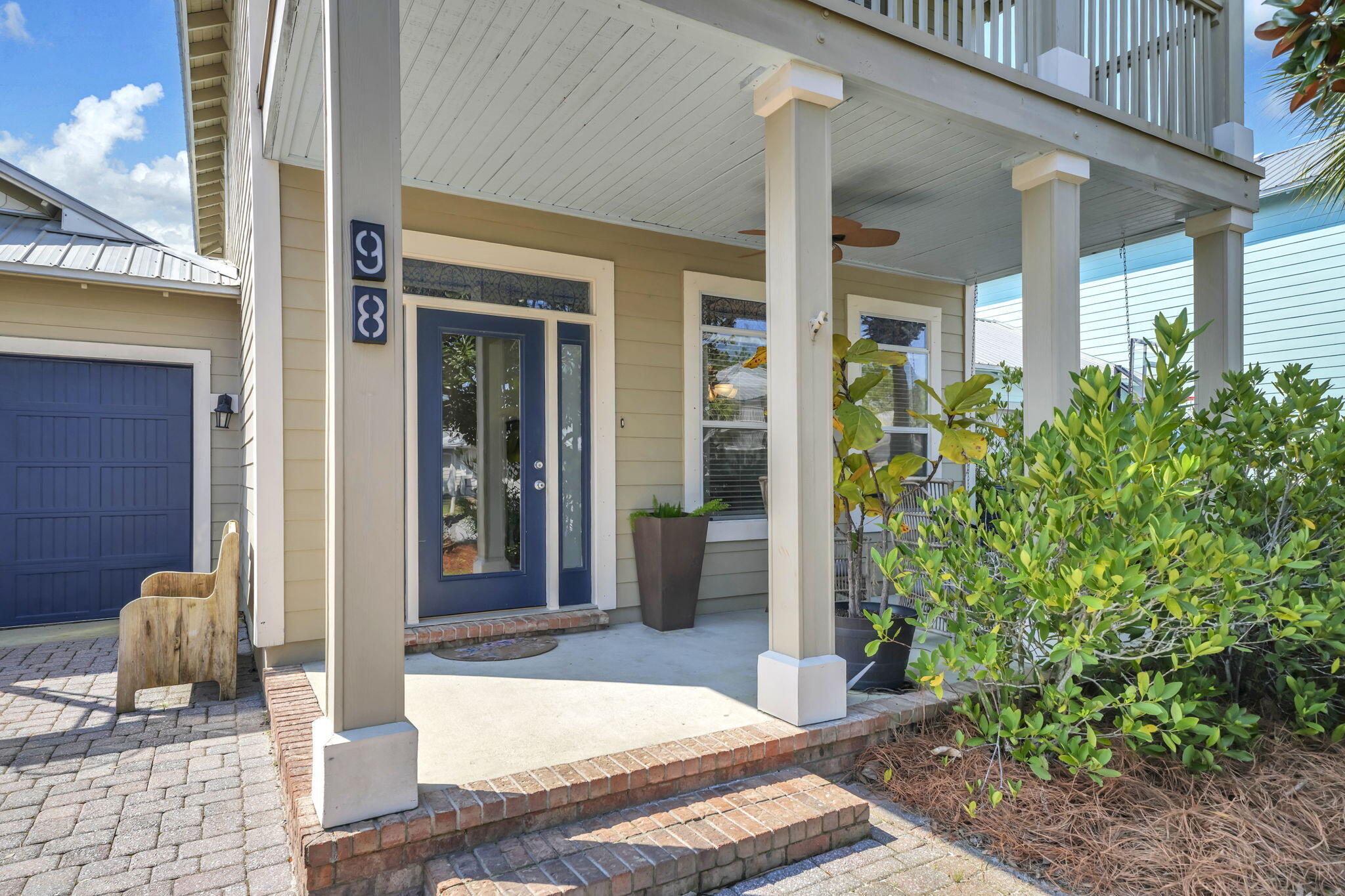 EAGLE BAY - Residential