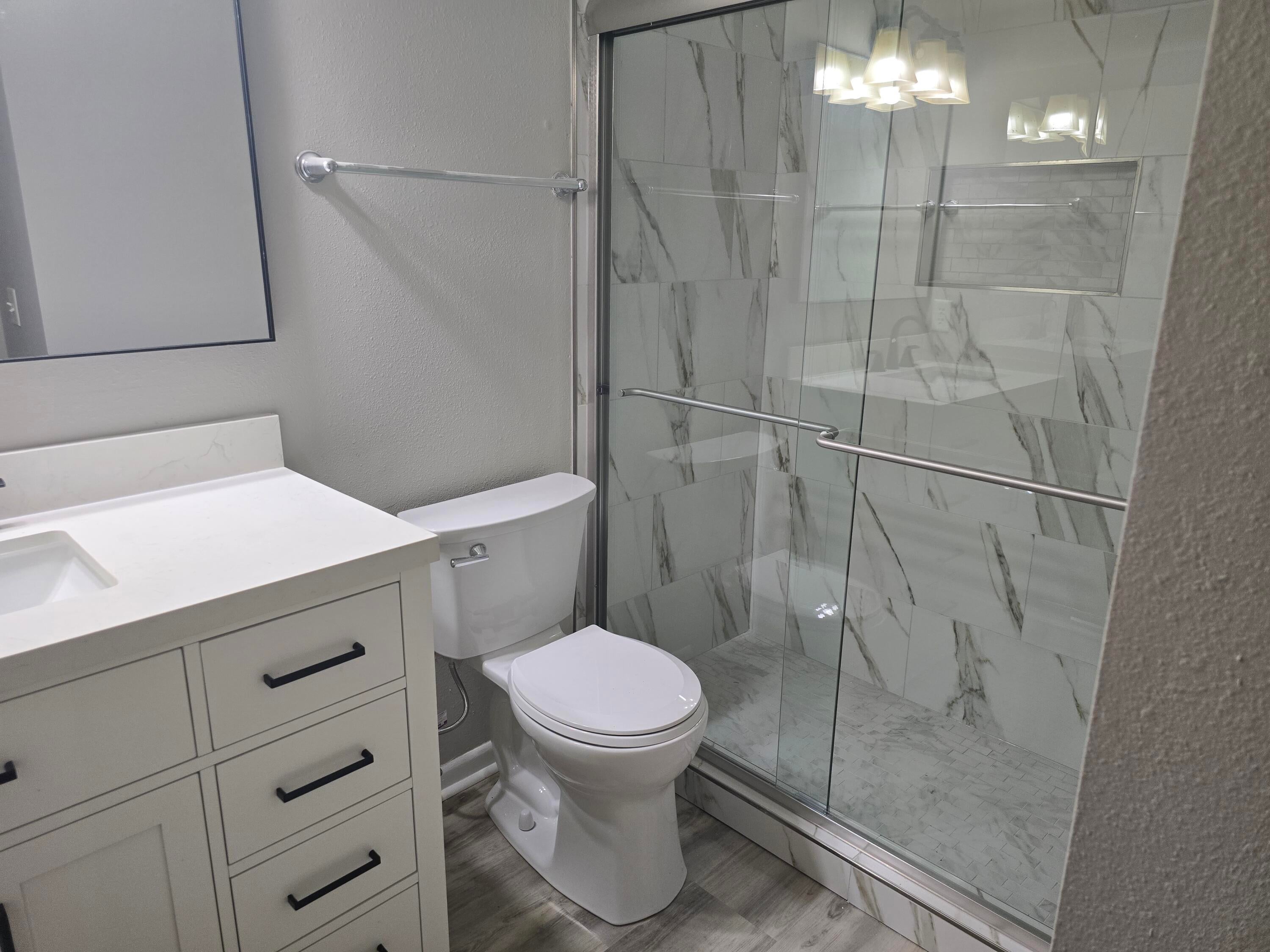PORT DIXIE - Residential Lease