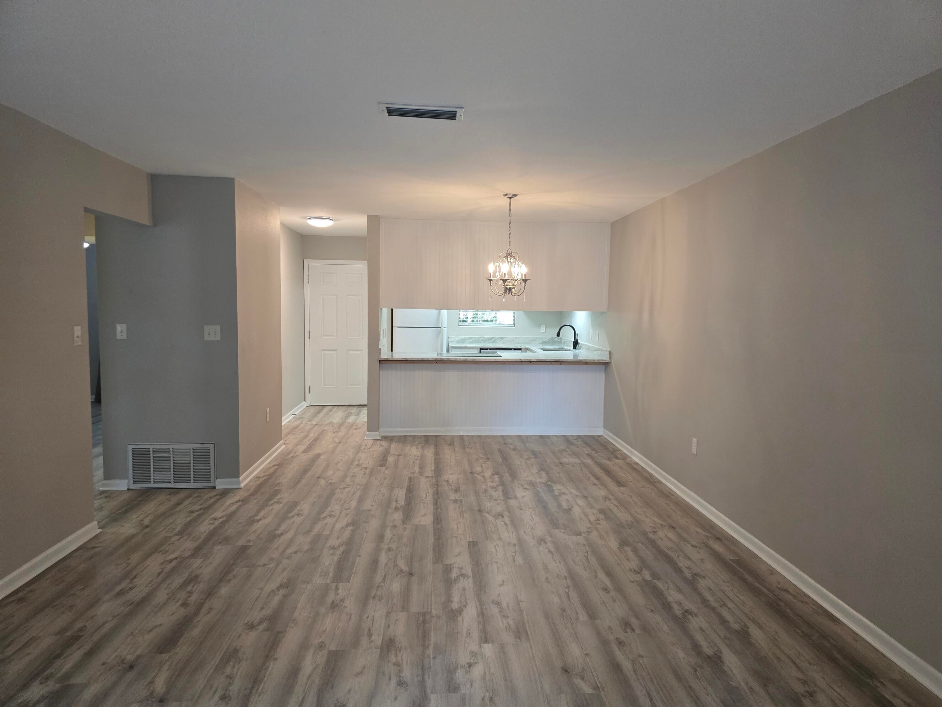 PORT DIXIE - Residential Lease