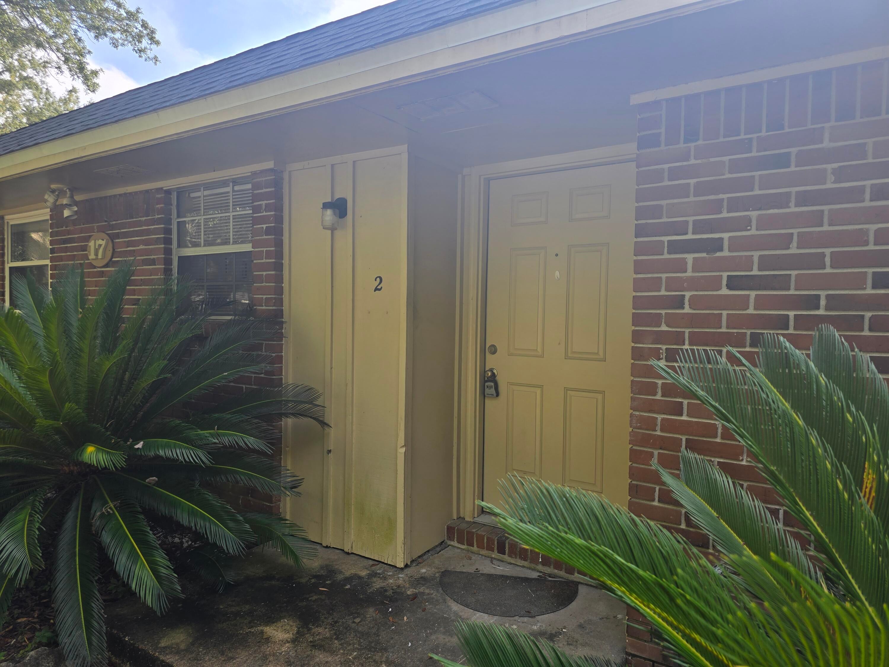 PORT DIXIE - Residential Lease