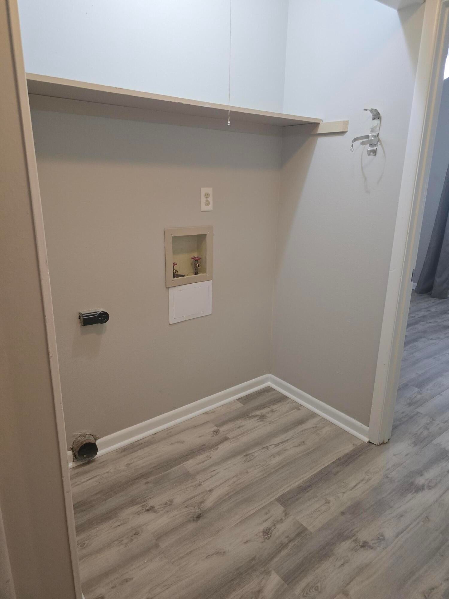 PORT DIXIE - Residential Lease