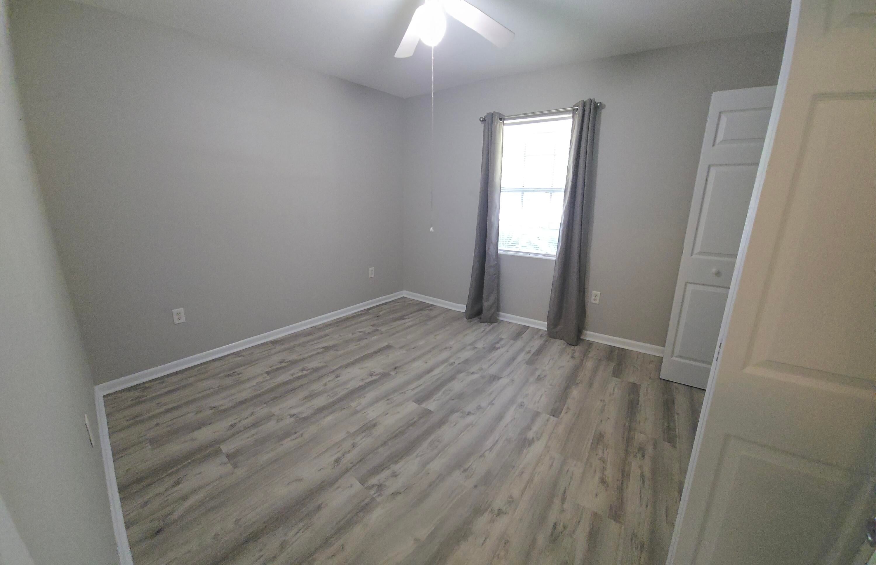 PORT DIXIE - Residential Lease