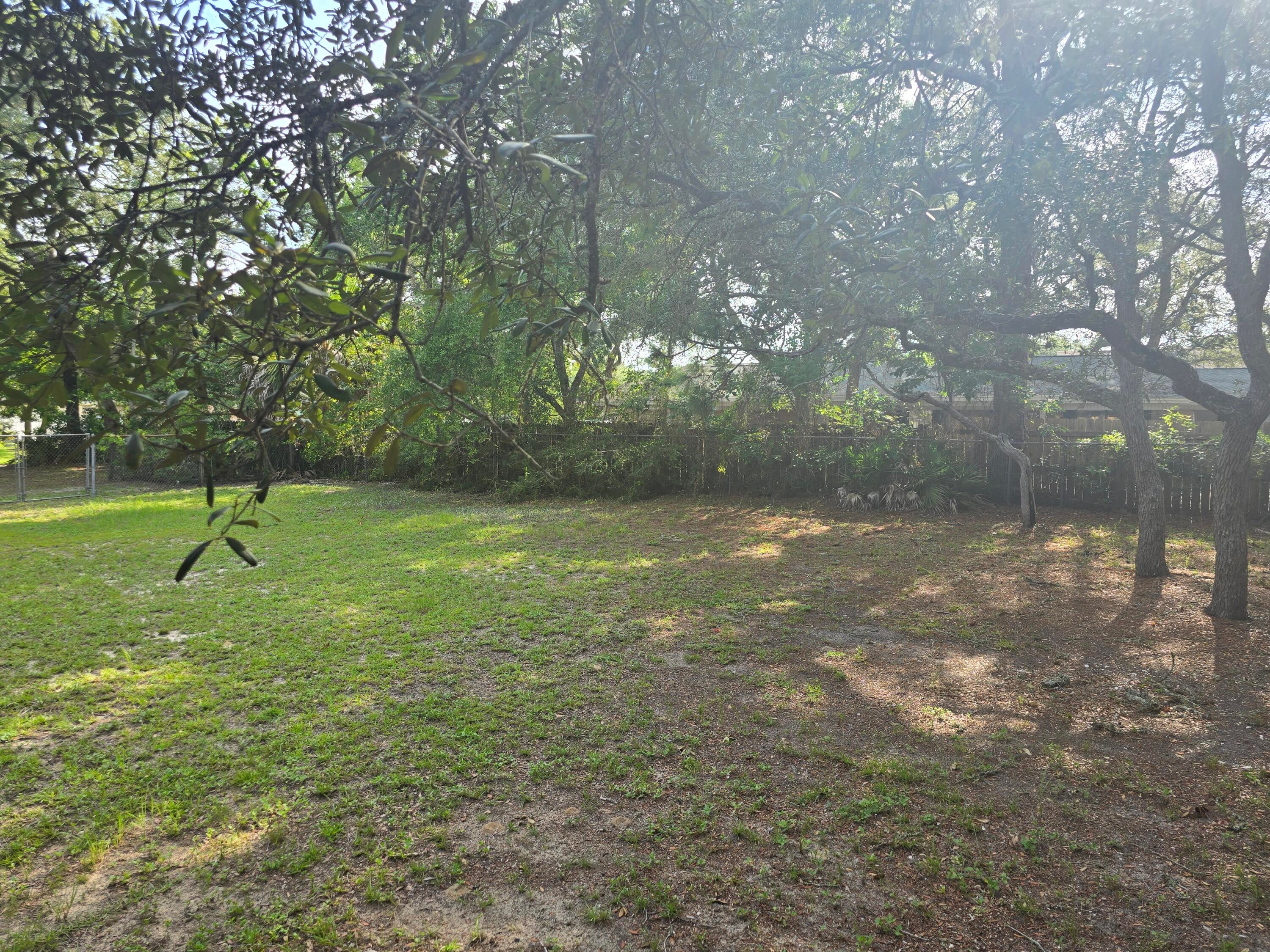 PORT DIXIE - Residential Lease